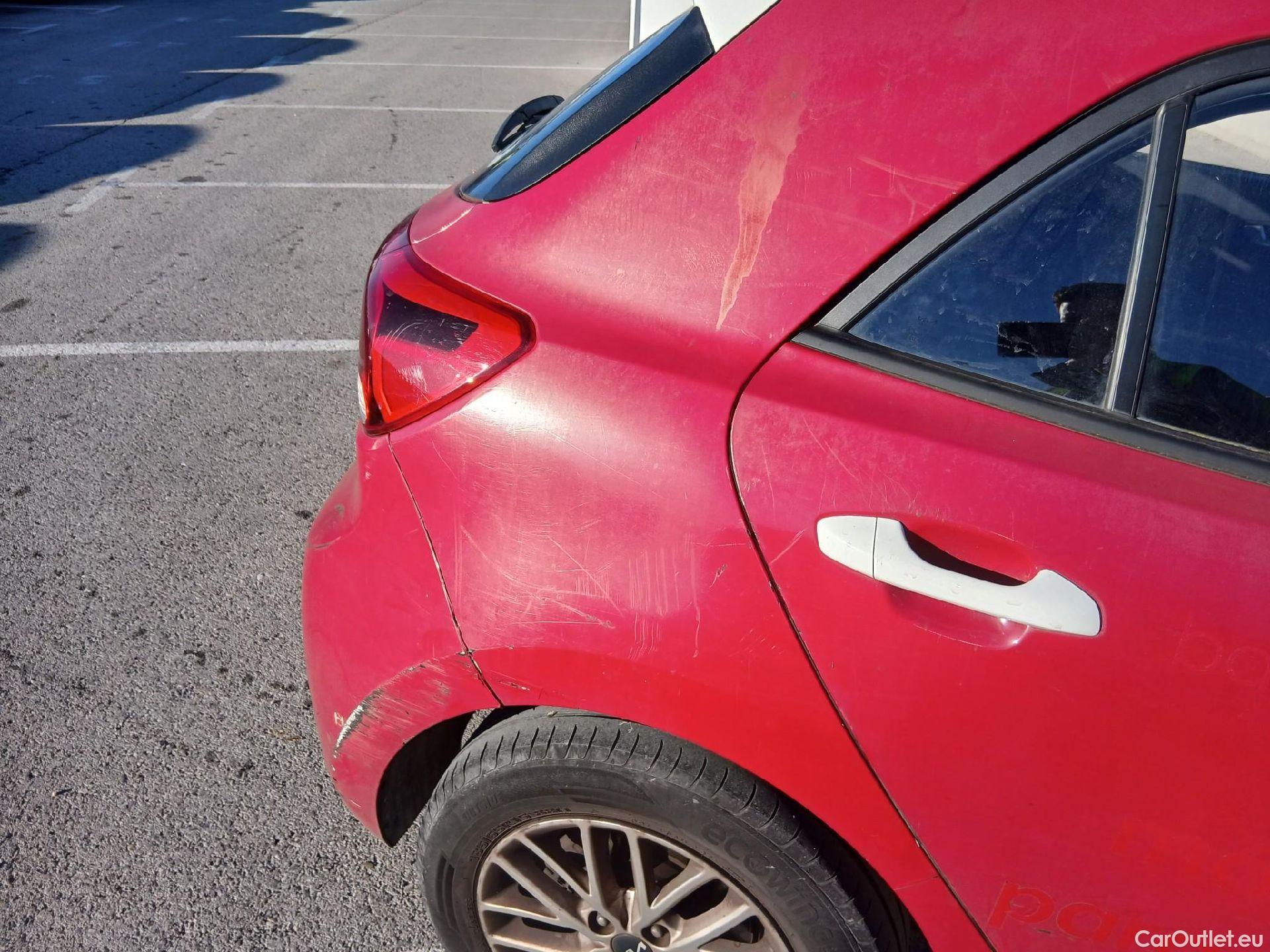  KIA  Rio KIA  / 2020 / 5P / berlina con portón 1.0 T-GDi 74kW (100CV) MHEV iMT Concept #26