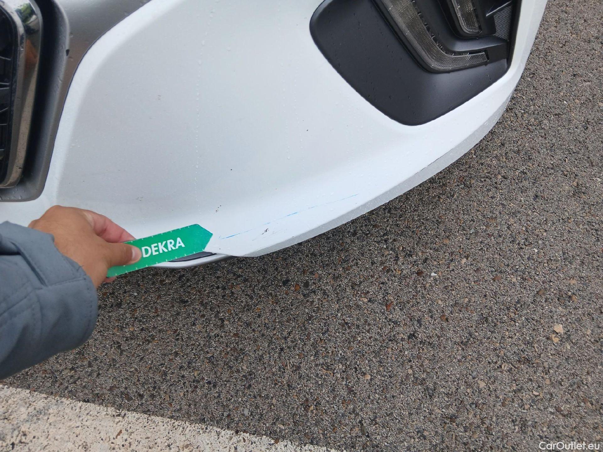  Hyundai   Ioniq HYUNDAI / 2019 / 5P / berlina con portón 1.6 GDI HEV Tecno DCT #4