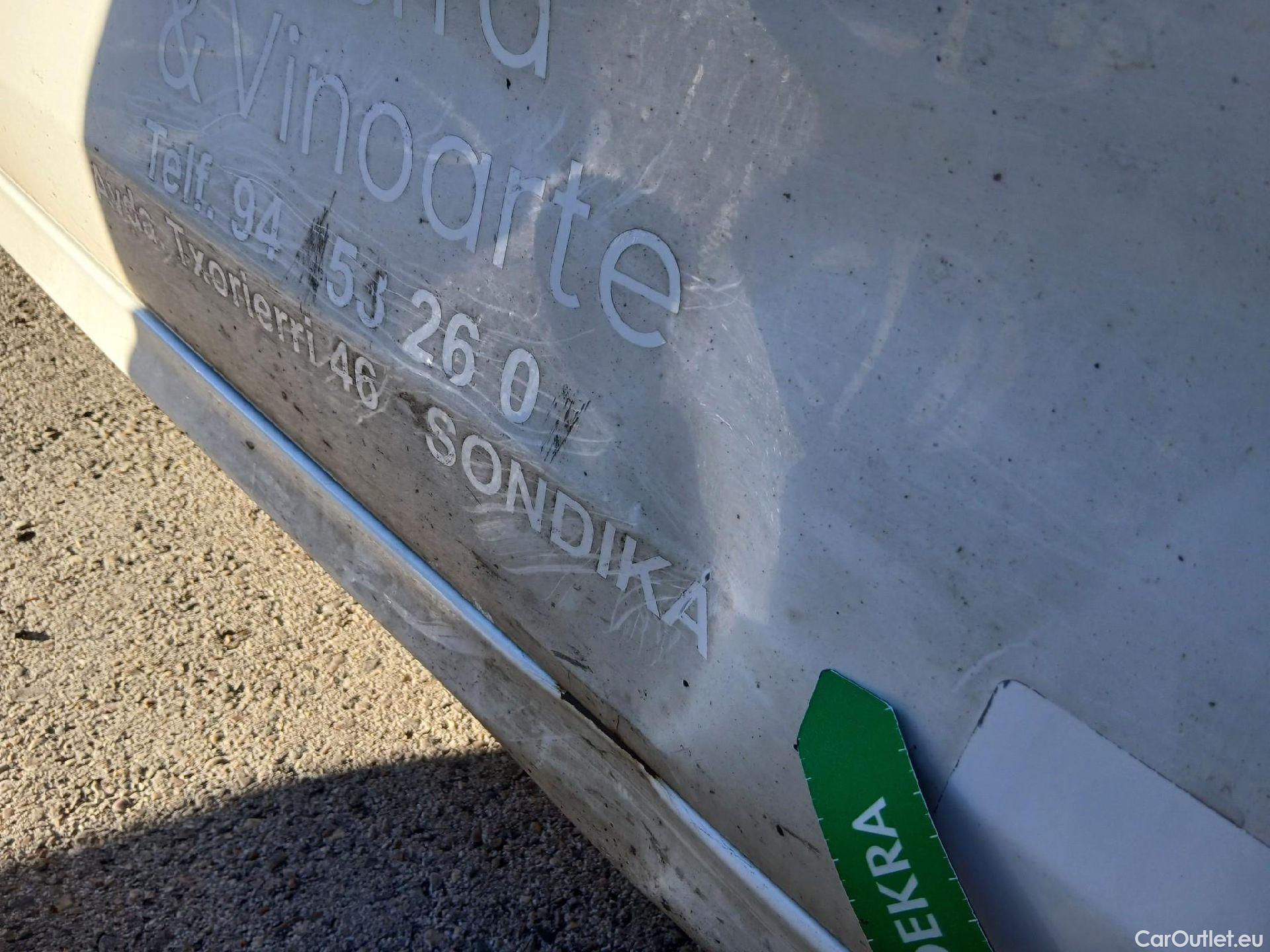  KIA  Rio KIA  / 2020 / 5P / berlina con portón 1.0 T-GDi 74kW (100CV) MHEV iMT Concept #29