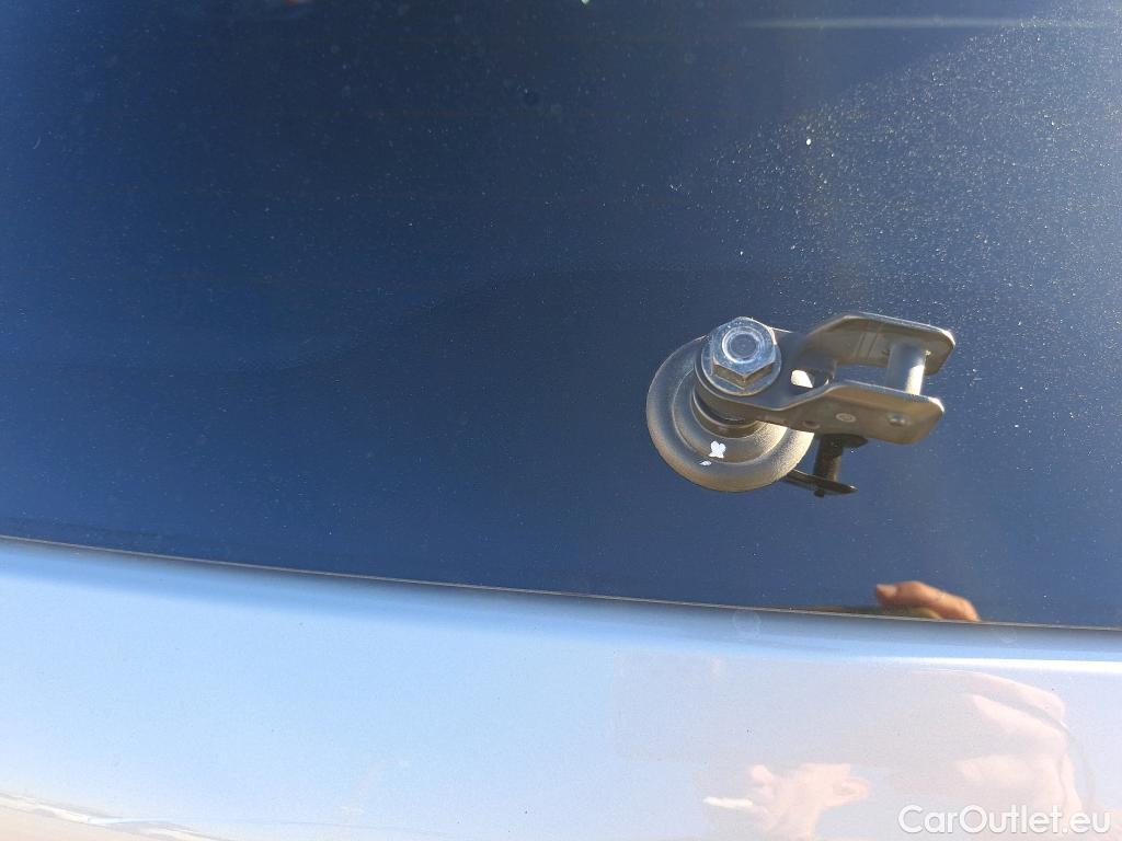  Volvo  XC 40 VOLVO XC40 / 2021 / 5P / todoterreno 1.5 T5 Recharge PHEV Plus Dark Auto #30