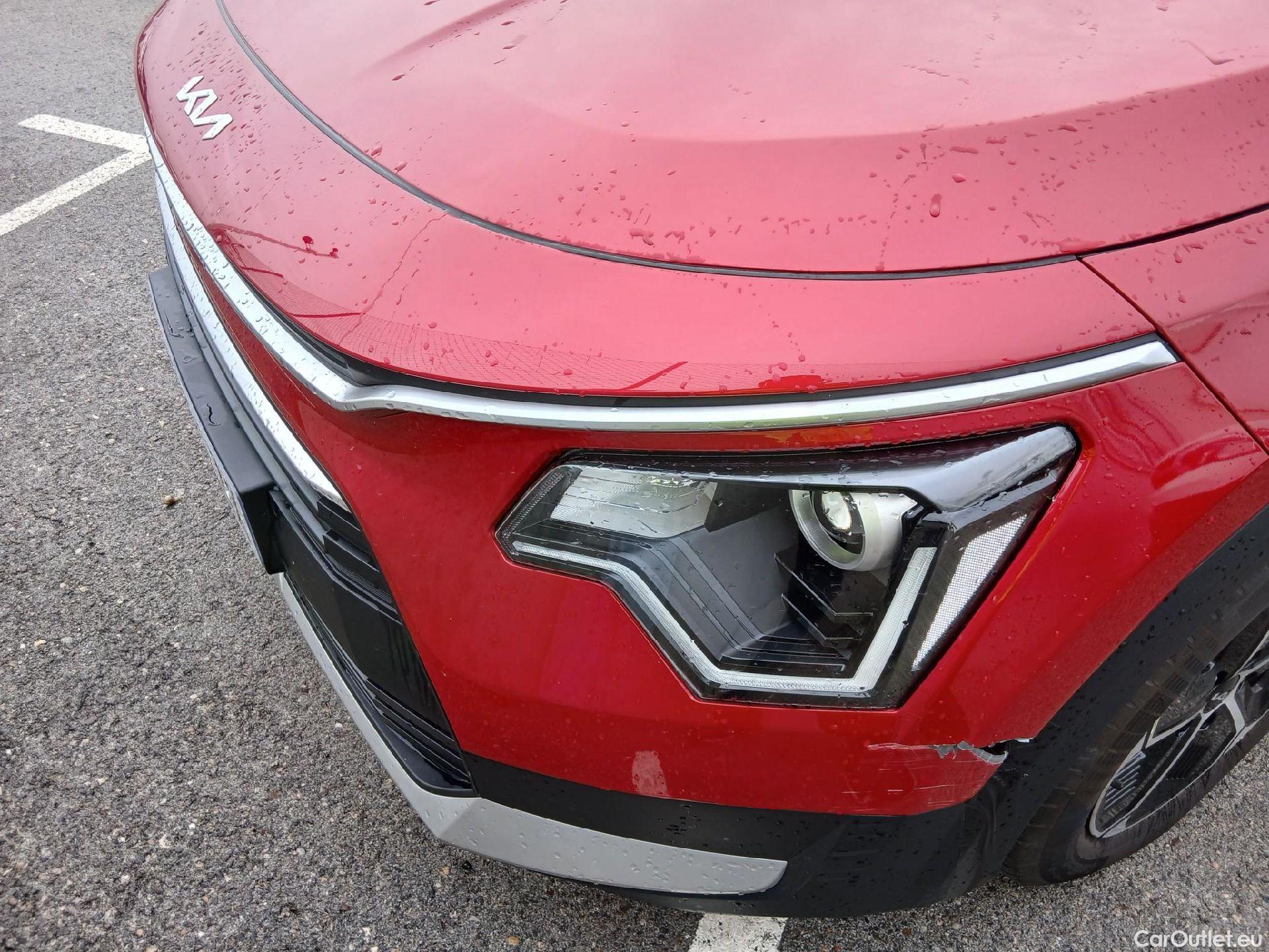  KIA  Niro KIA  / 2022 / 5P / crossover 1.6 GDi HEV 104kW (141CV) Concept #5