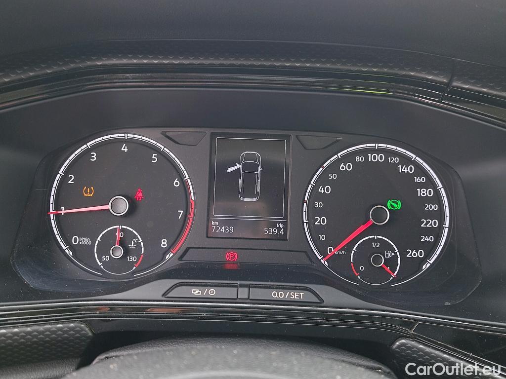  Volkswagen  T-CROSS VOLKSWAGEN  / 2018 / 5P / todoterreno Advance 1.0 TSI 85kW (115CV) DSG (AC) #24