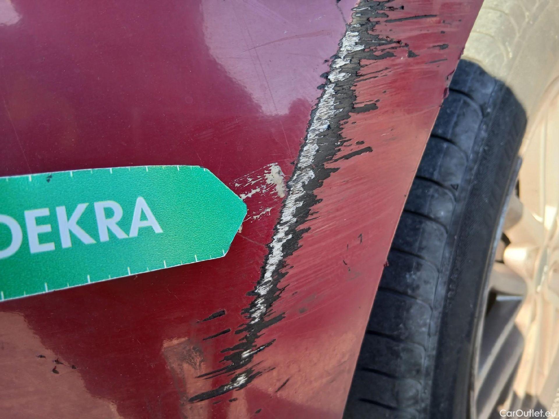  KIA  Rio KIA  / 2020 / 5P / berlina con portón 1.0 T-GDi 74kW (100CV) MHEV iMT Concept #21