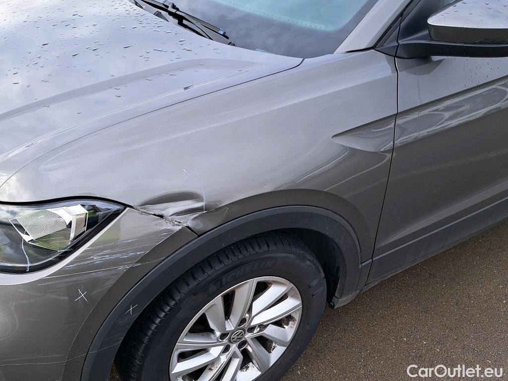  Volkswagen  T-CROSS VOLKSWAGEN  / 2018 / 5P / todoterreno Advance 1.0 TSI 85kW (115CV) DSG (AC) #3