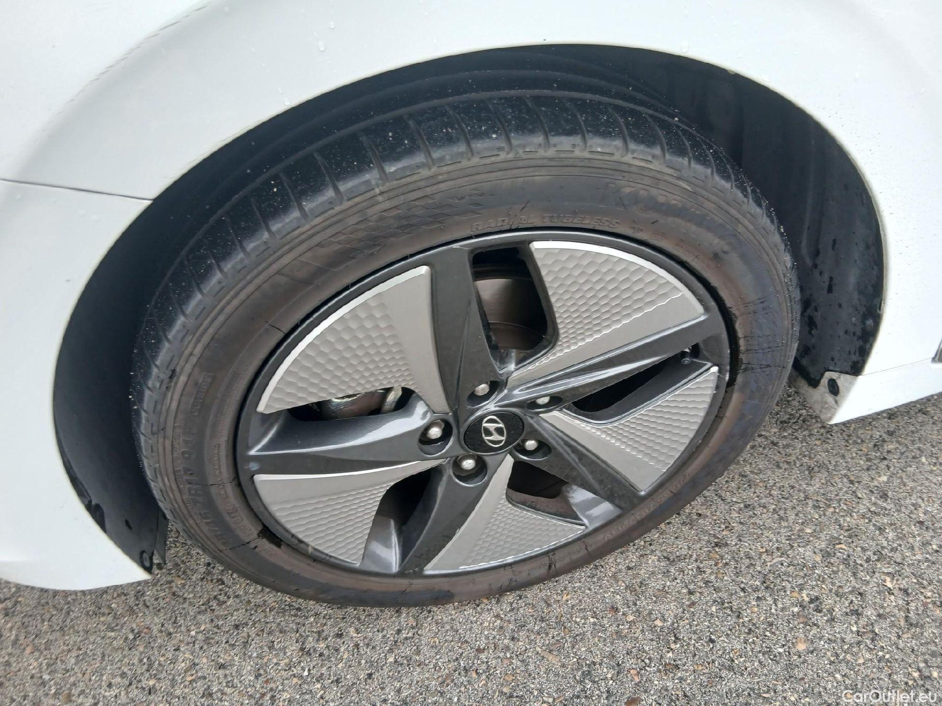  Hyundai   Ioniq HYUNDAI / 2019 / 5P / berlina con portón 1.6 GDI HEV Tecno DCT #13