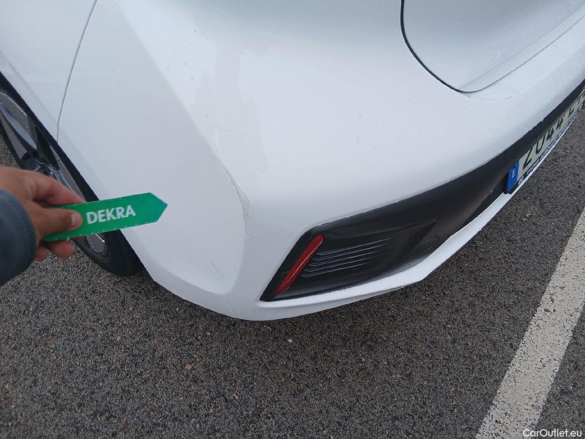  Hyundai   Ioniq HYUNDAI / 2019 / 5P / berlina con portón 1.6 GDI HEV Tecno DCT #17