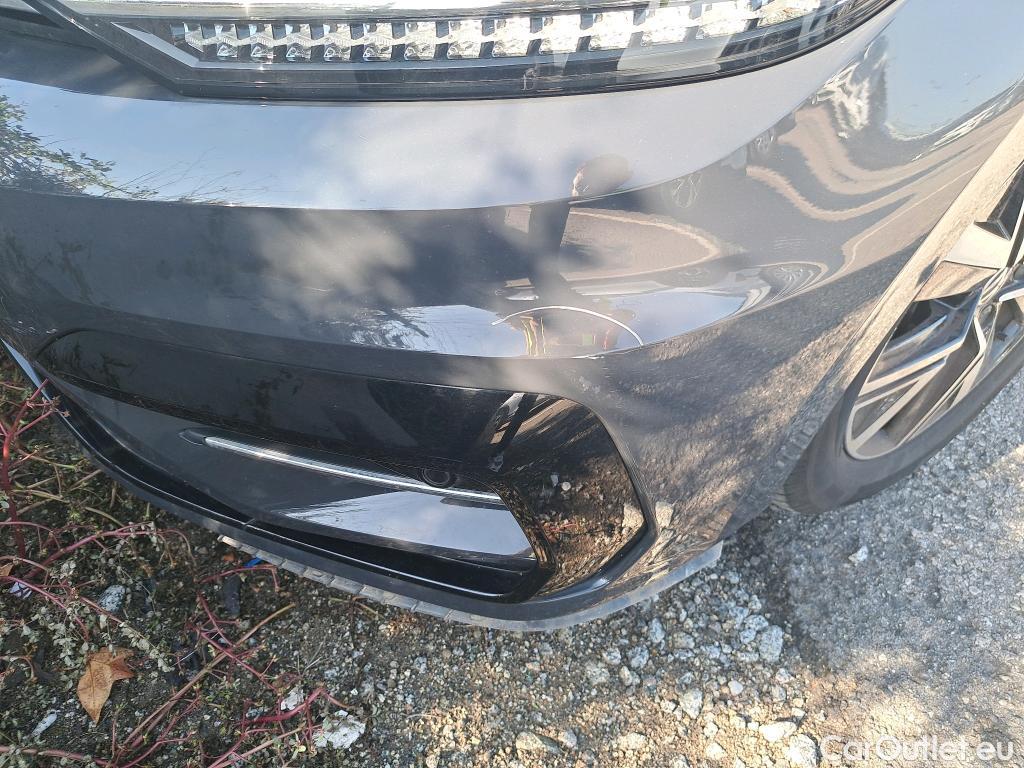  Volkswagen  Touran VOLKSWAGEN  / 2015 / 5P / monovolumen compacto Sport 2.0 TDI 110kW (150CV) #24