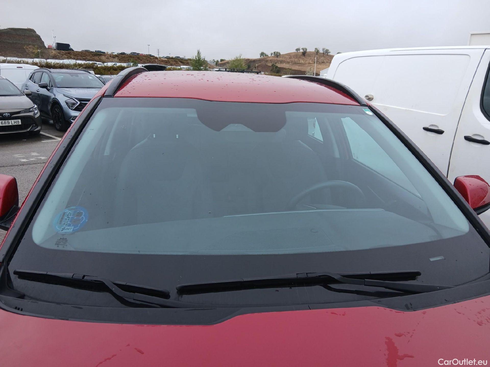  KIA  Niro KIA  / 2022 / 5P / crossover 1.6 GDi HEV 104kW (141CV) Concept #9