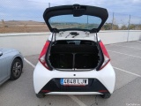  Toyota  Aygo TOYOTA  / 2018 / 5P / minicoche 1.0 70 x-play #8