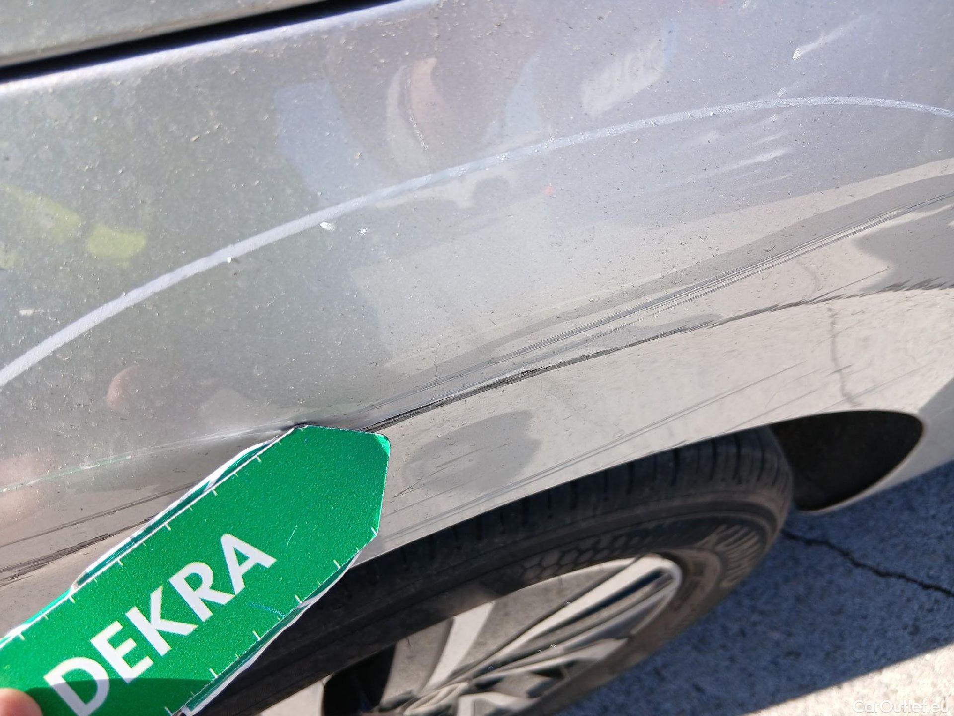  Volkswagen  Polo VOLKSWAGEN  / 2021 / 5P / berlina con portón Life 1.0 TSI 70kW (95CV) #20