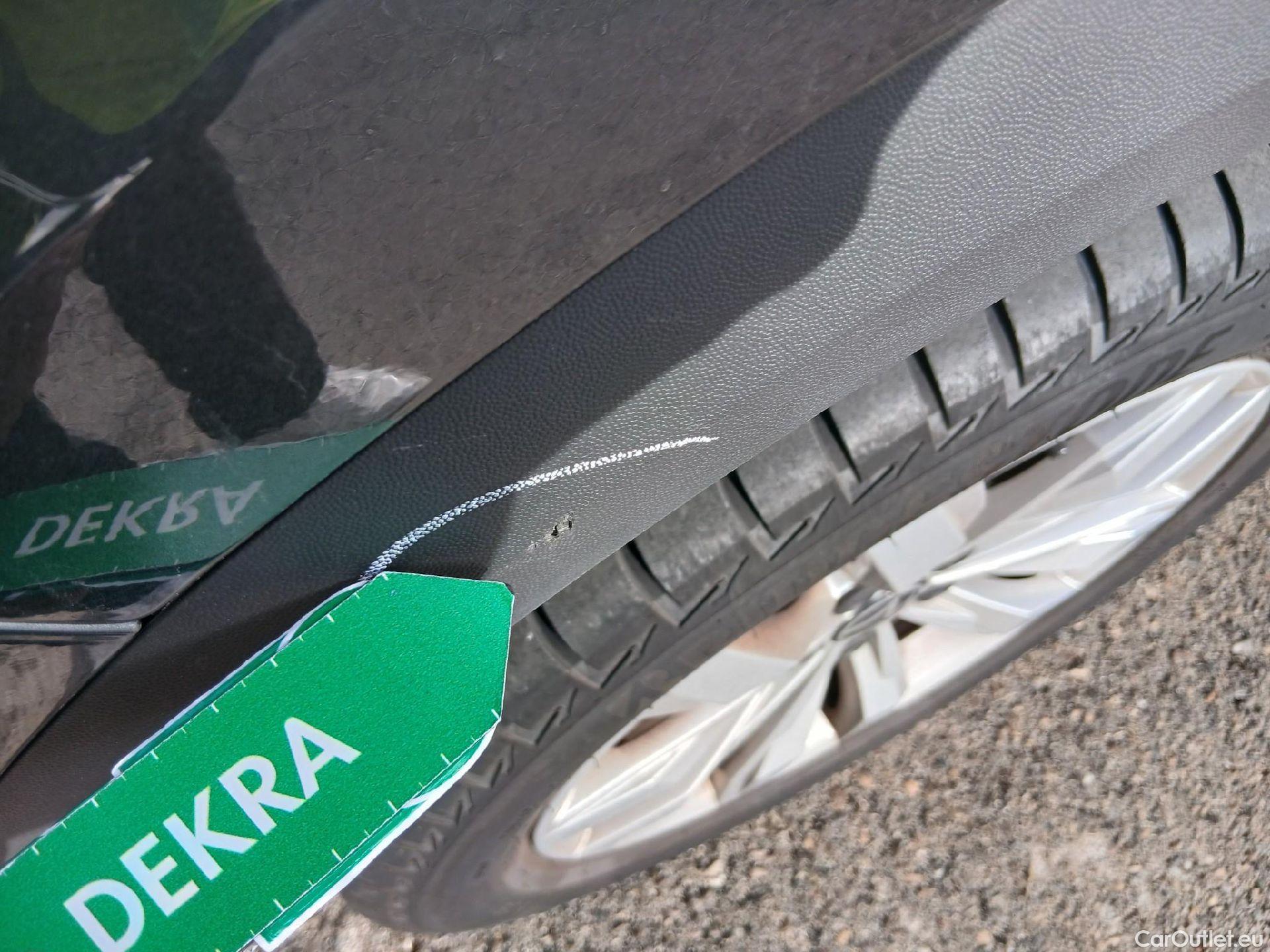  Volkswagen  T-ROC VOLKSWAGEN  / 2017 / 5P / todoterreno Advance 2.0 TDI 110kW (150CV) DSG (AC2) #21