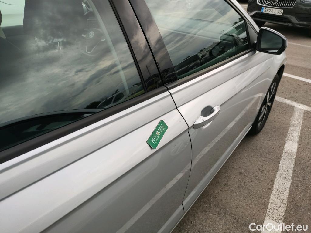  Volkswagen  Polo VOLKSWAGEN  / 2021 / 5P / berlina con portón Life 1.0 TSI 70kW (95CV) DSG #9