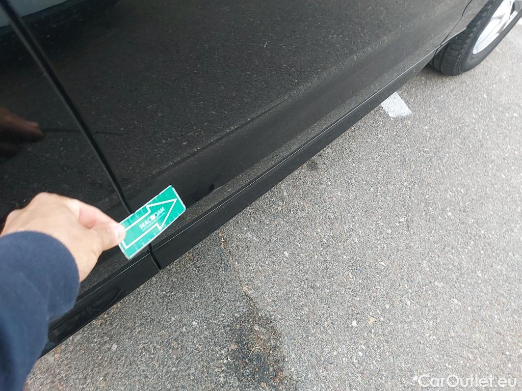  Volvo  XC60 VOLVO  / 2017 / 5P / todoterreno 2.0 B5 D AWD Momentum Auto #5