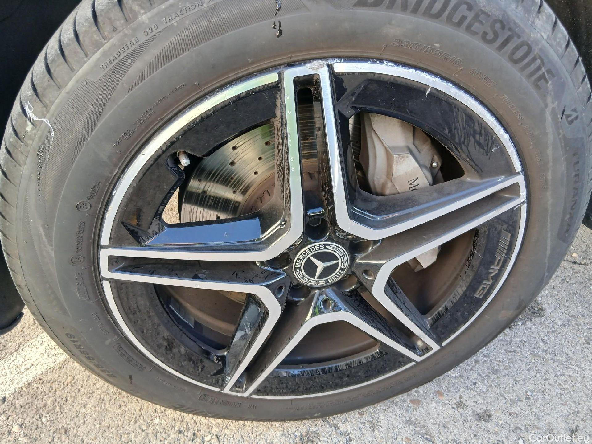  Mercedes  G-Klasee MERCEDES-BENZ GLC Coupé / 2019 / 5P / coupé GLC 300 de 4MATIC #12