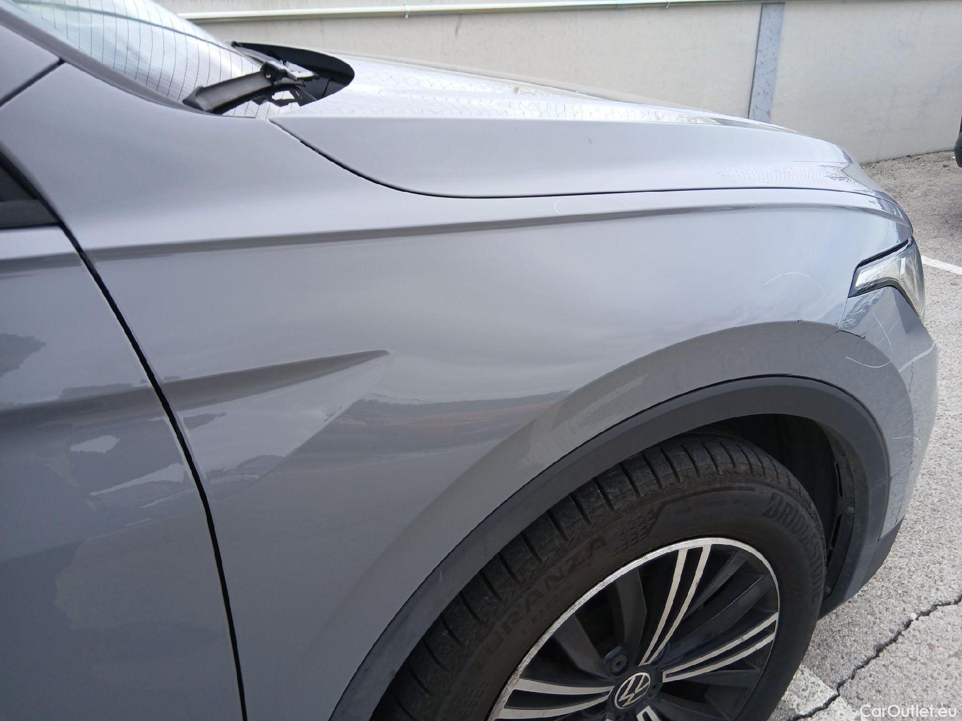  Volkswagen  Tiguan VOLKSWAGEN  / 2020 / 5P / todoterreno Life 2.0 TDI 110kW (150CV) DSG #42