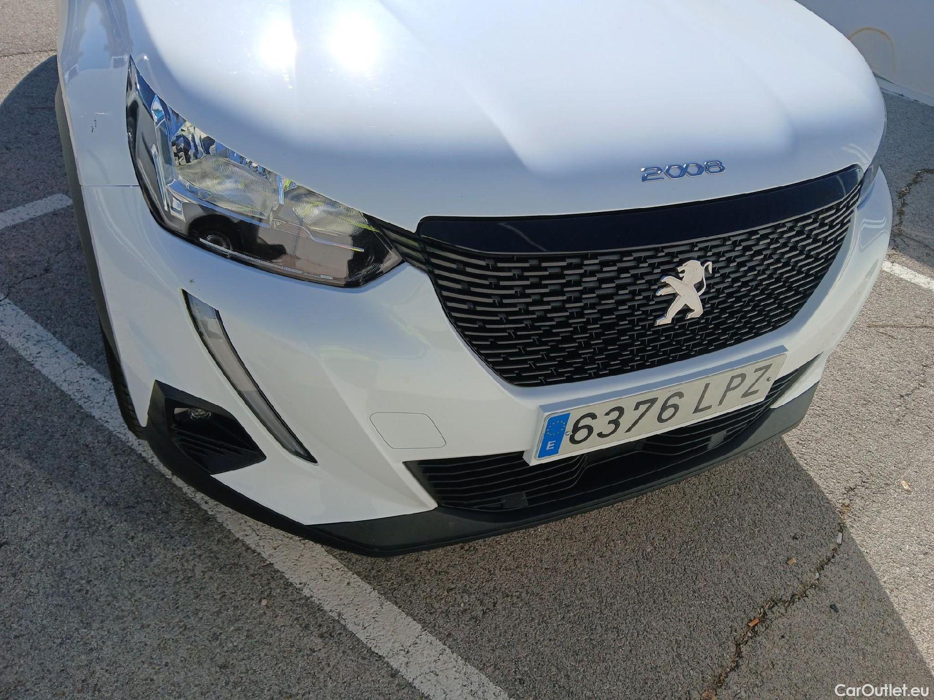  Peugeot  2008 PEUGEOT  / 2019 / 5P / todoterreno Active BlueHDI 81kW (110CV) #13