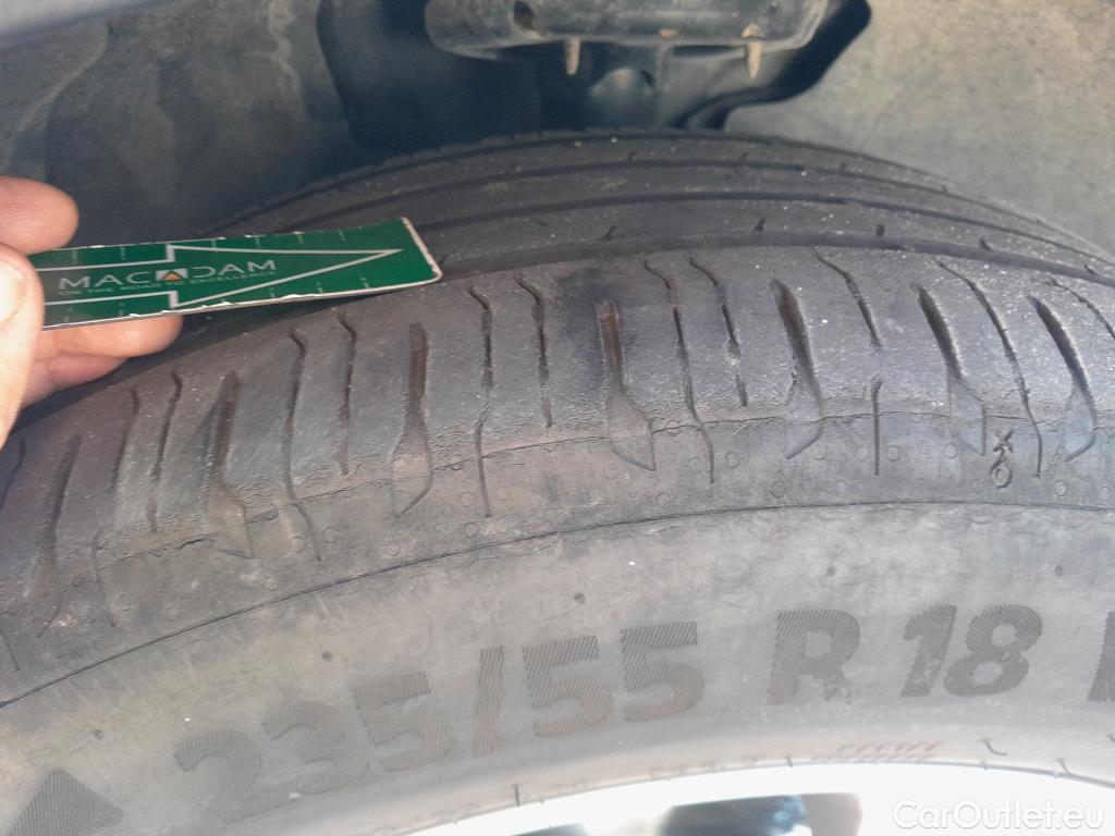  Volvo  XC 40 VOLVO XC40 / 2017 / 5P / todoterreno 1.5 T3 Momentum Pro #5