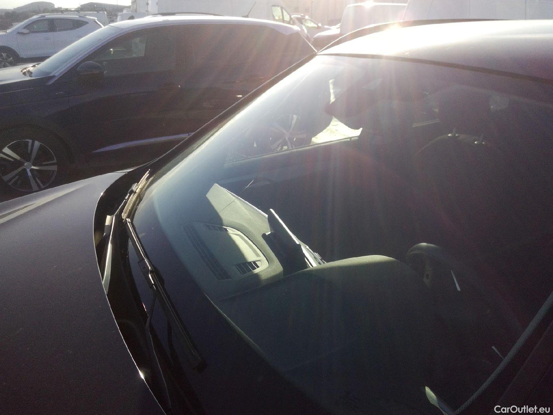  Bmw  X1 BMW  / 2019 / 5P / todoterreno sDrive16d Business #36