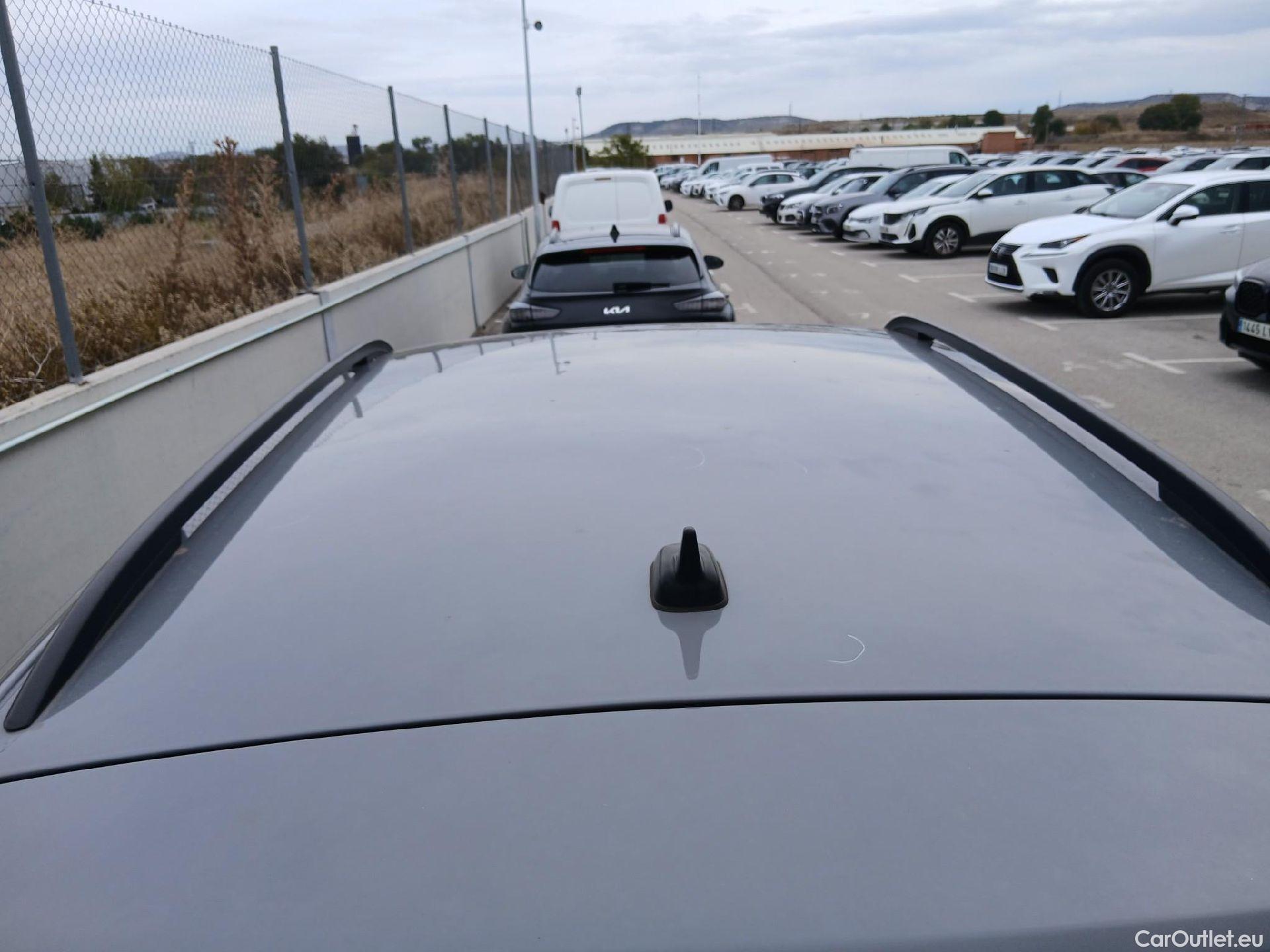  Volkswagen  Tiguan VOLKSWAGEN  / 2020 / 5P / todoterreno Life 2.0 TDI 110kW (150CV) DSG #28