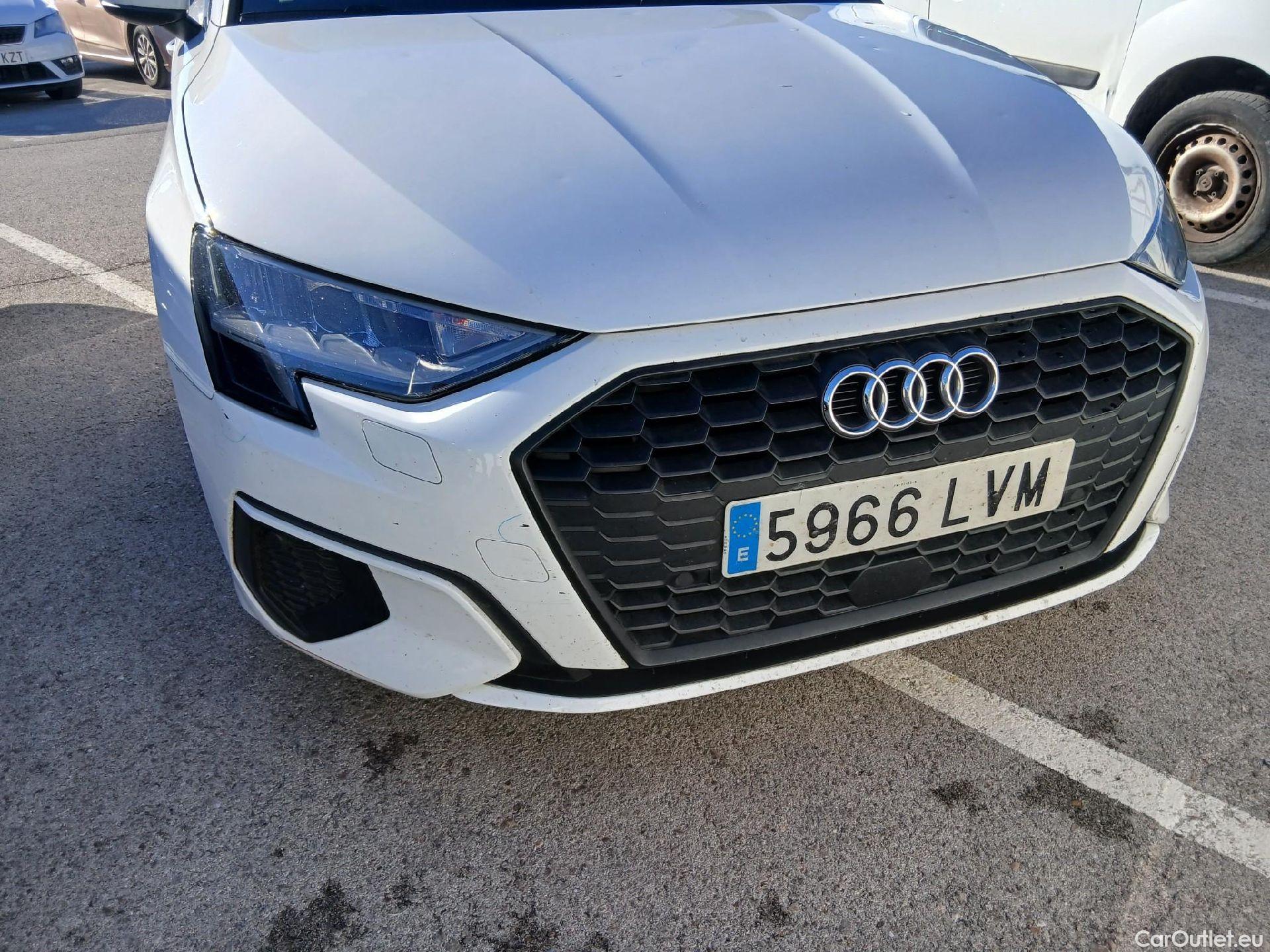  Audi  A3 AUDI  / 2020 / 5P / berlina con portón Sportback 30 TFSI 81kW (110CV) S tronic #4