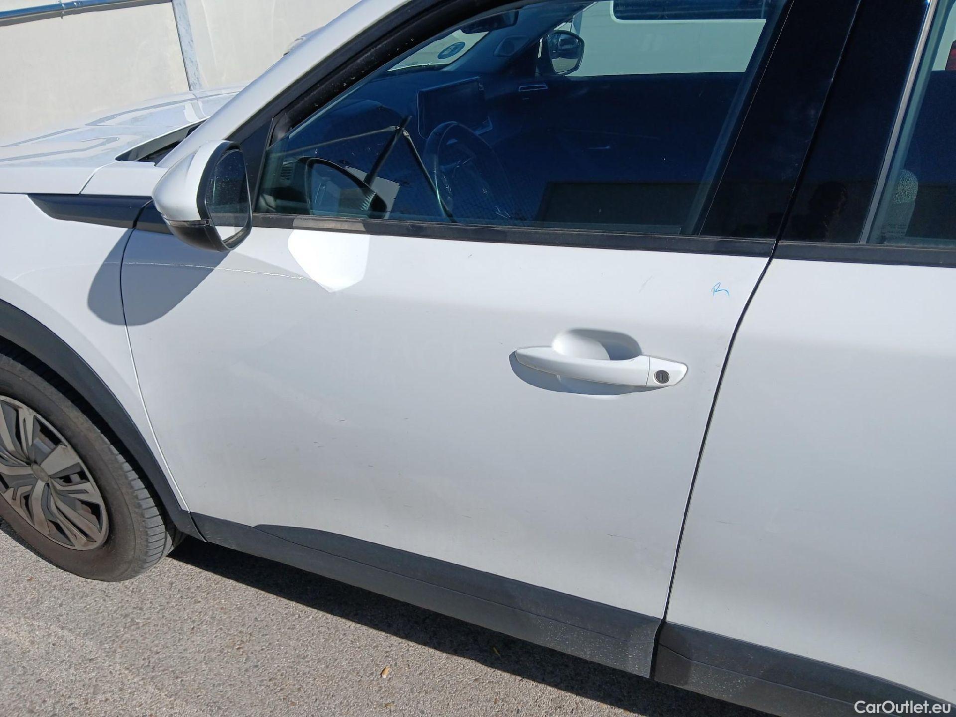  Peugeot  2008 PEUGEOT  / 2019 / 5P / todoterreno Active BlueHDI 81kW (110CV) #16