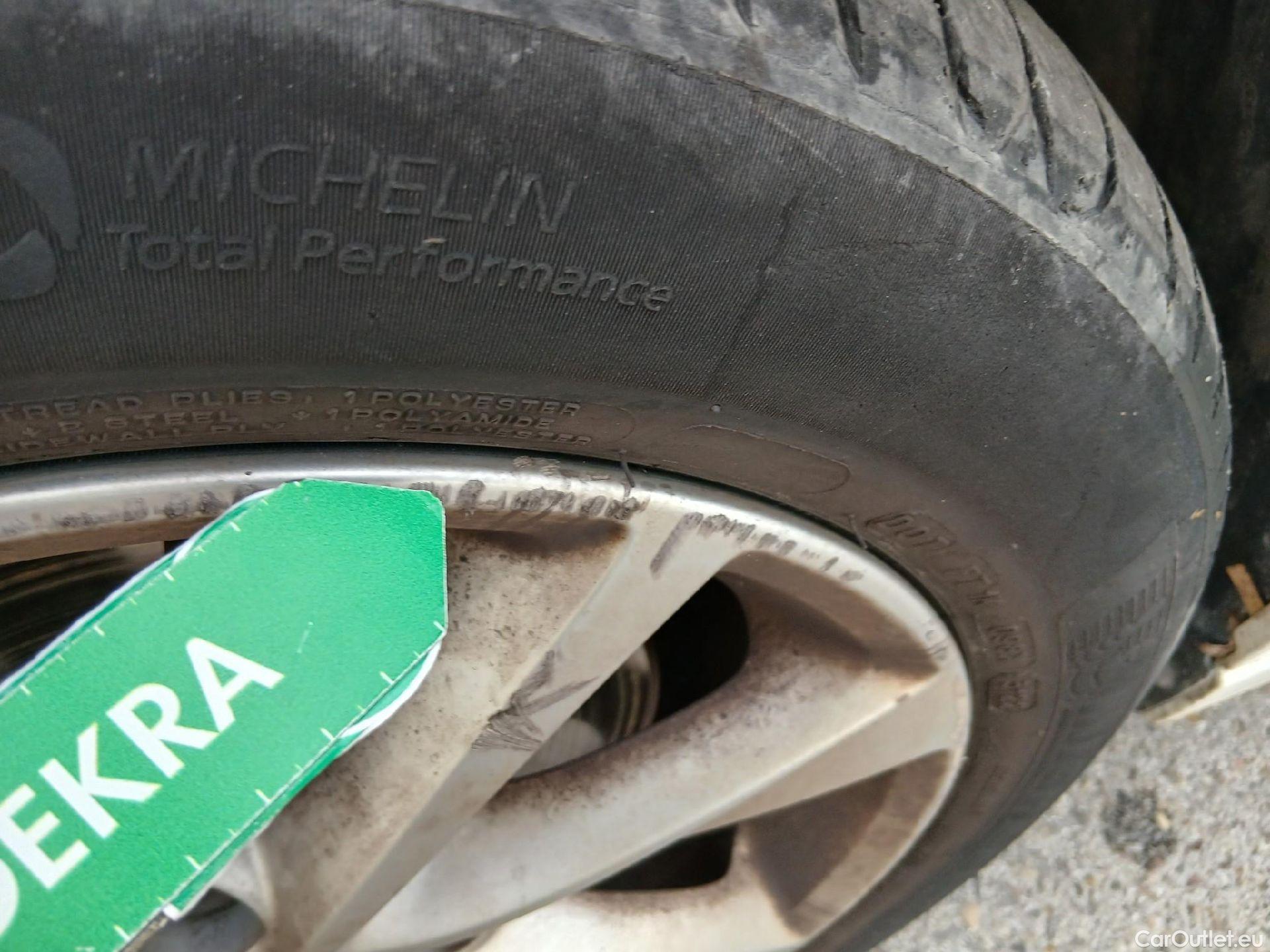  Opel  Corsa OPEL  1.2T XHL 74kW (100CV) Elegance #10