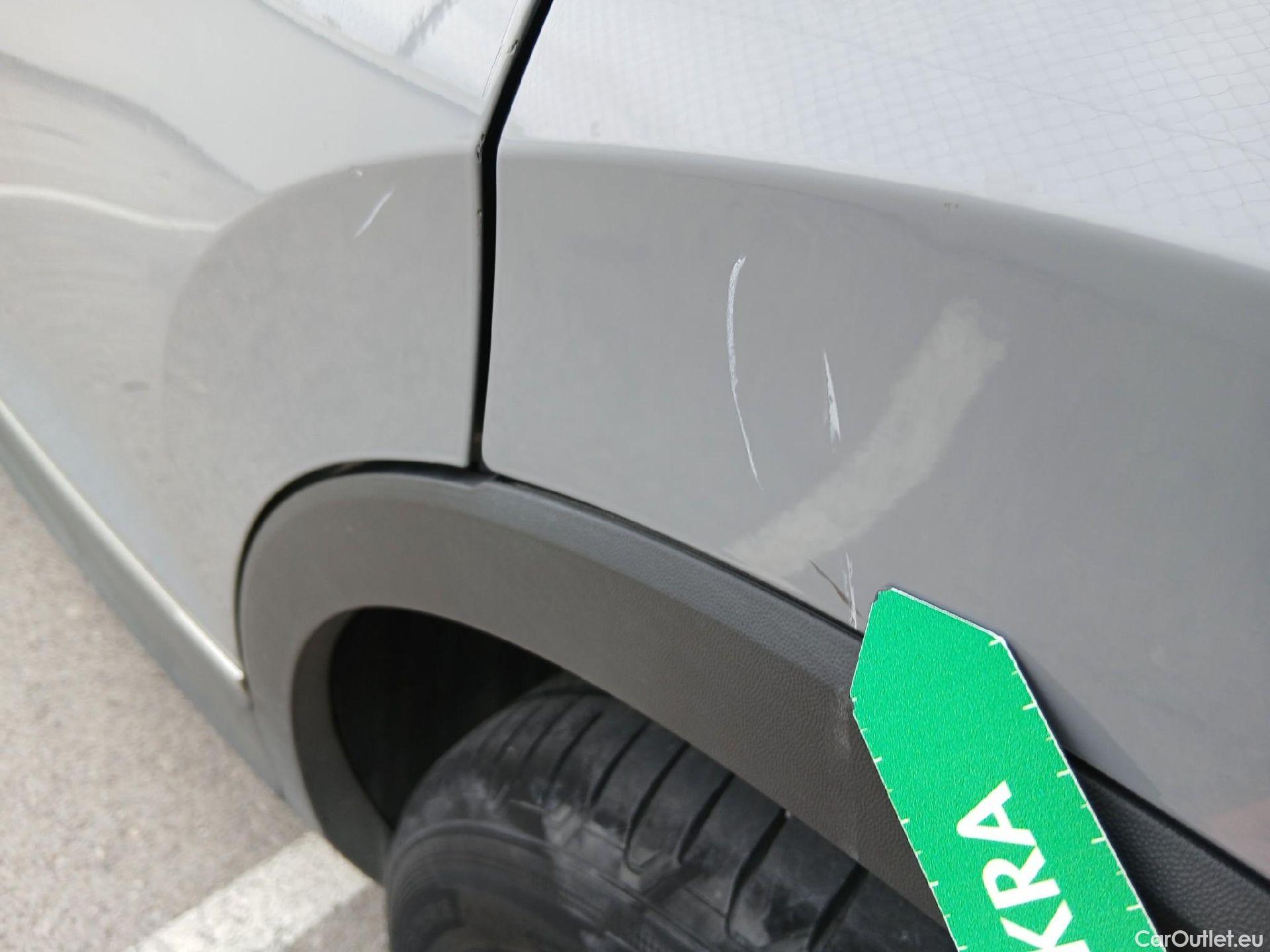  Volkswagen  Tiguan VOLKSWAGEN  / 2020 / 5P / todoterreno Life 2.0 TDI 110kW (150CV) DSG #21