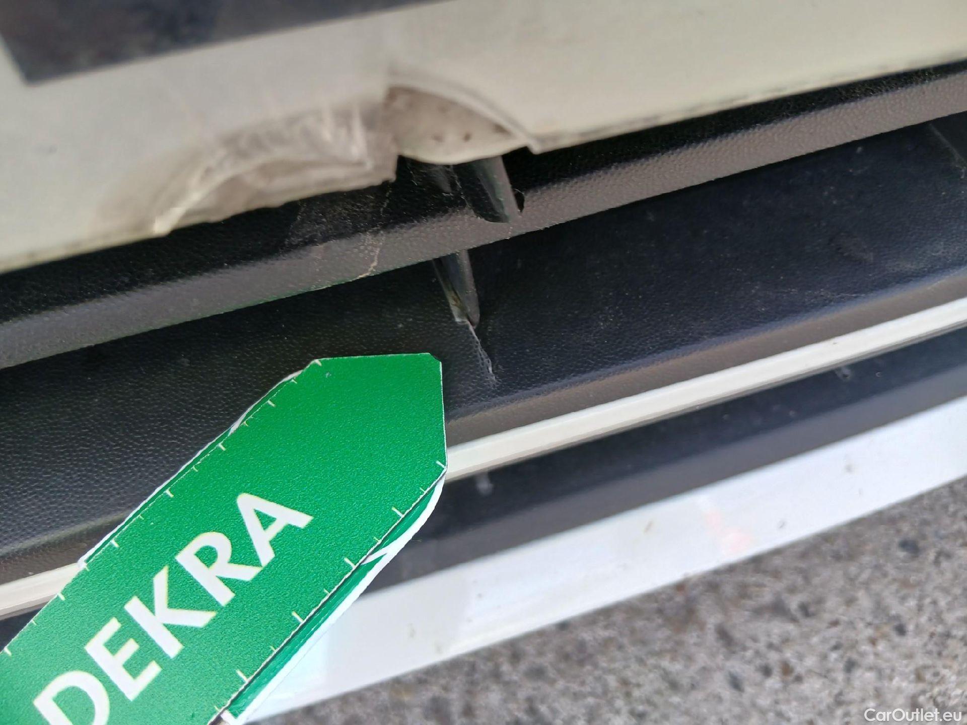  Volkswagen  Polo VOLKSWAGEN  / 2017 / 5P / berlina con portón Advance 1.0 TSI 70kW (95CV) #10