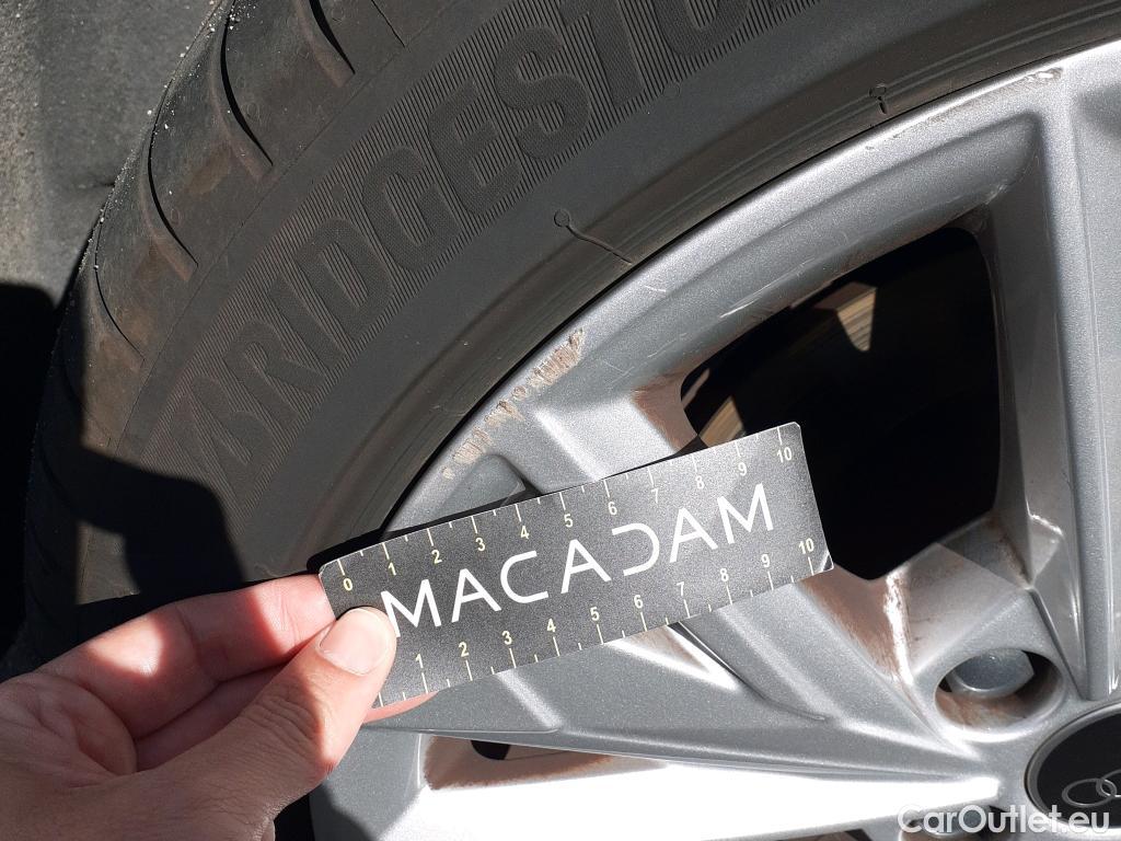  Audi  A3 AUDI  / 2020 / 5P / berlina con portón Sportback Advanced 30 TFSI 81kW S tronic (AC) #4