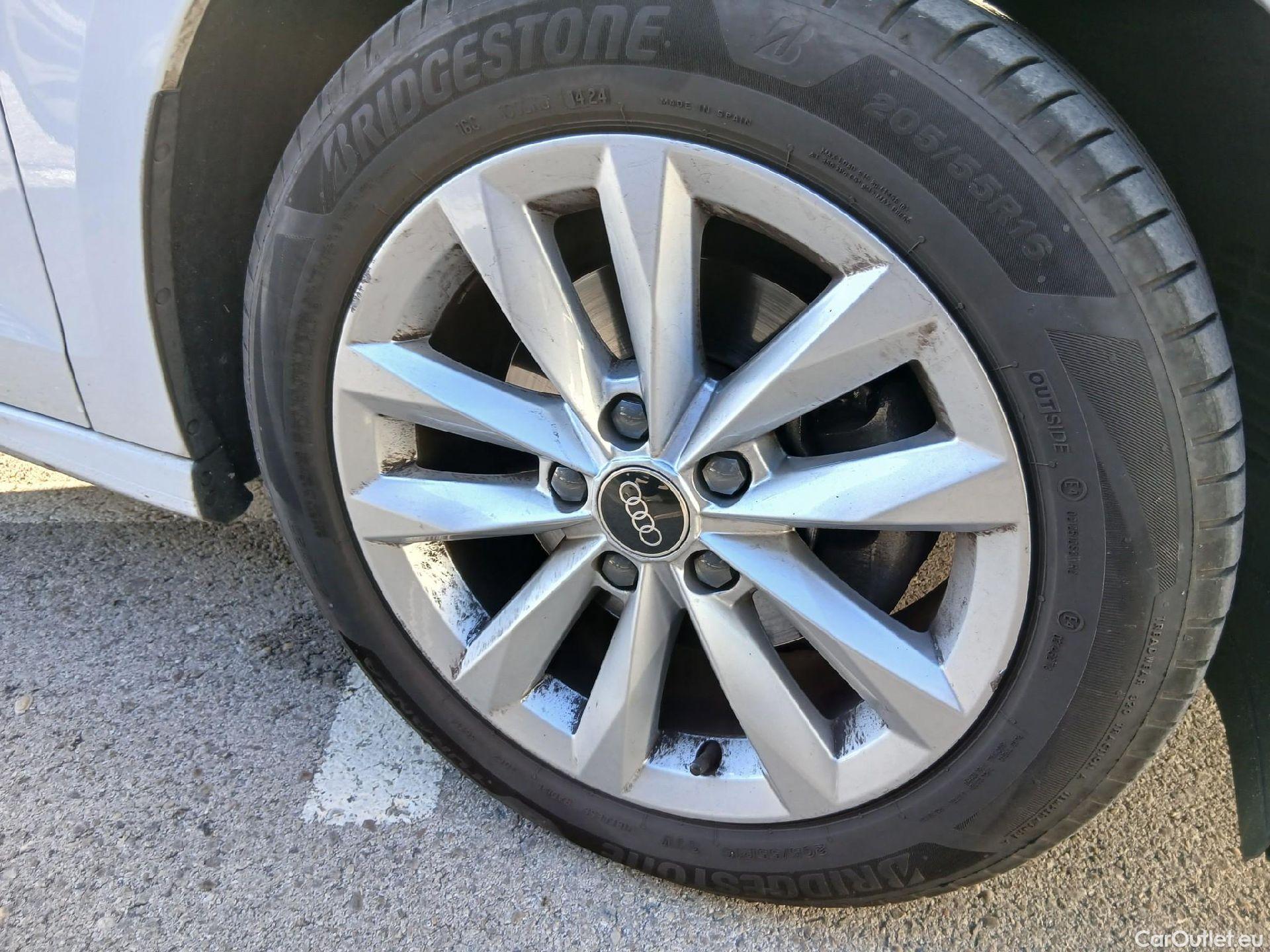  Audi  A3 AUDI  / 2020 / 5P / berlina con portón Sportback 30 TFSI 81kW (110CV) S tronic #39