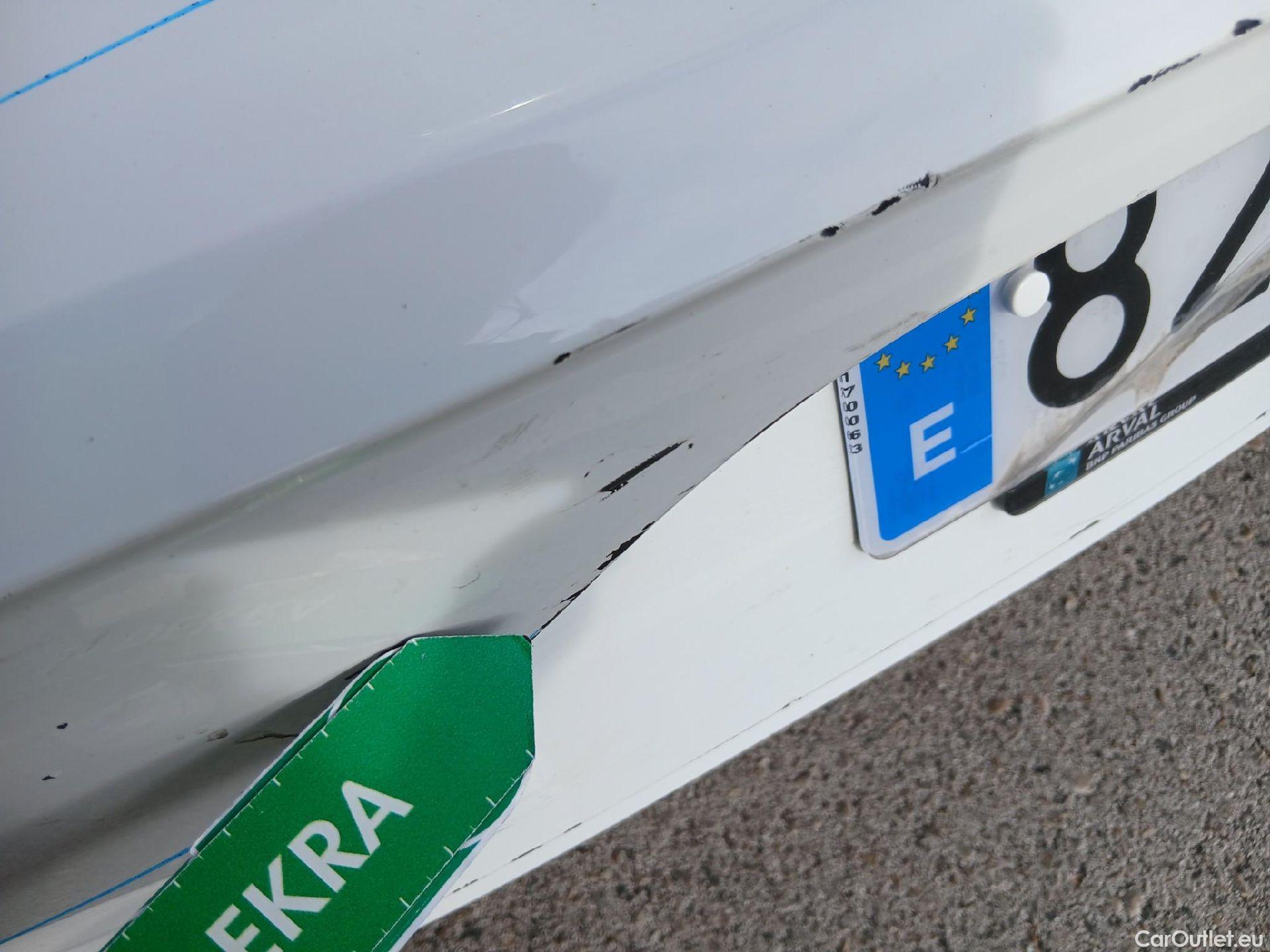  Volkswagen  Polo VOLKSWAGEN  / 2017 / 5P / berlina con portón Advance 1.0 TSI 70kW (95CV) #21