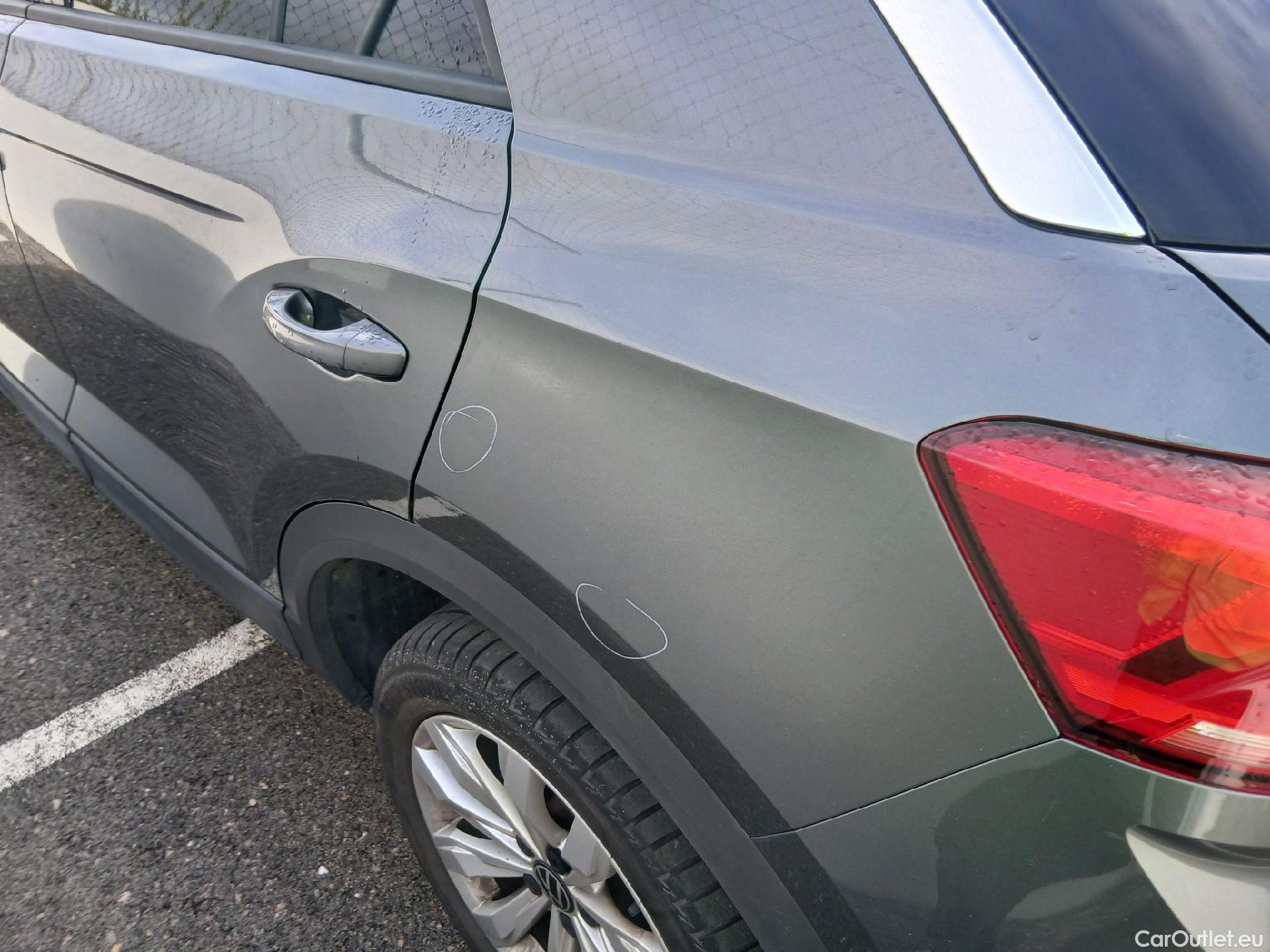  Volkswagen  T-ROC VOLKSWAGEN  / 2017 / 5P / todoterreno Advance 2.0 TDI 110kW (150CV) DSG (AC2) #12