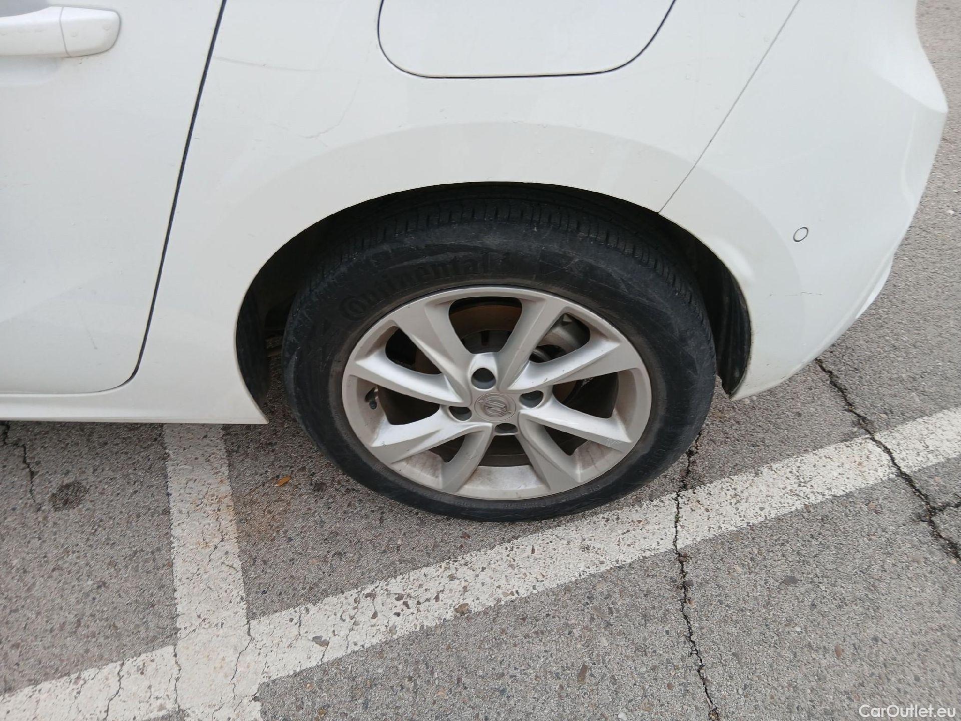  Opel  Corsa OPEL  1.2T XHL 74kW (100CV) Elegance #13