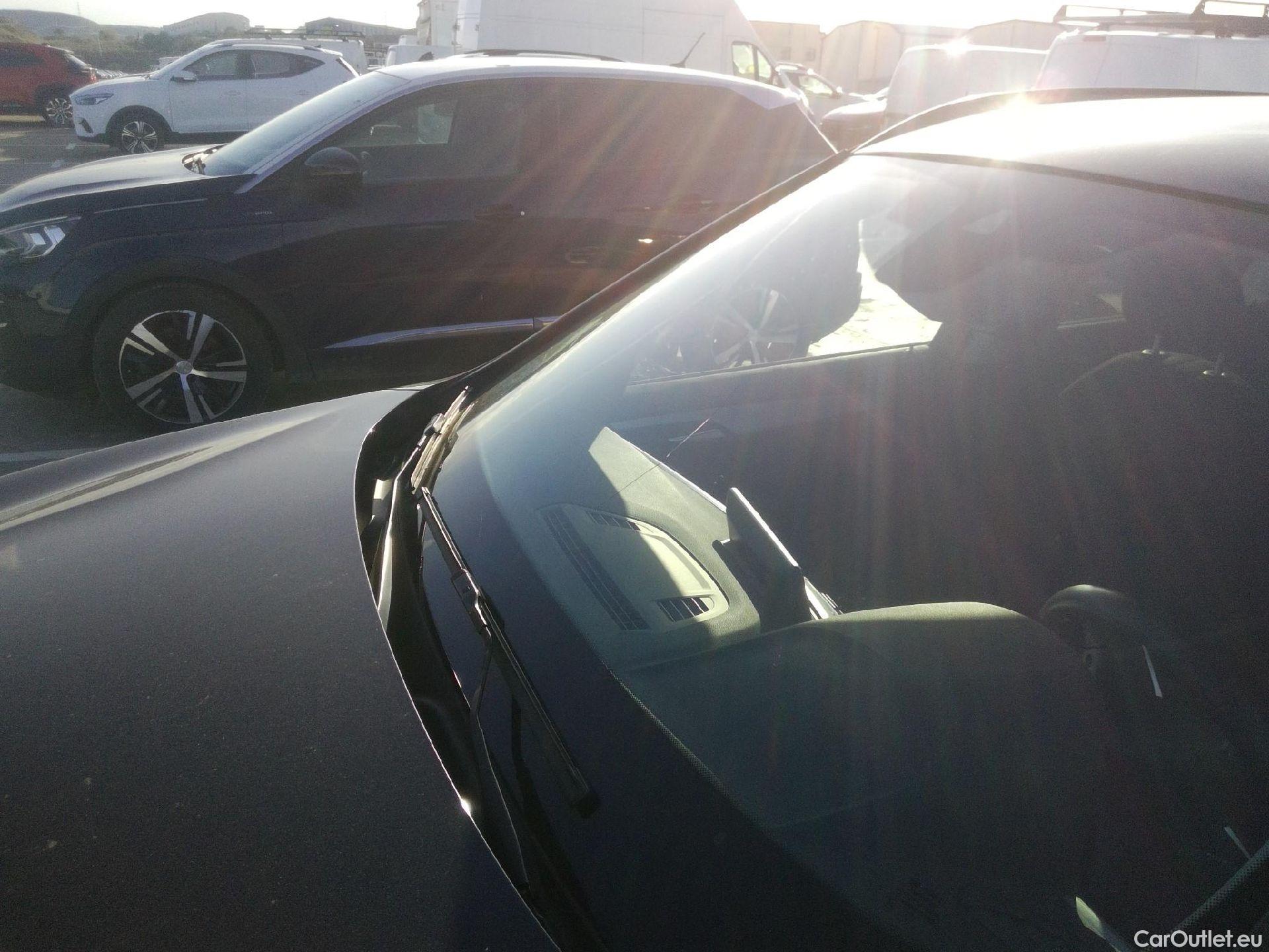  Bmw  X1 BMW  / 2019 / 5P / todoterreno sDrive16d Business #37