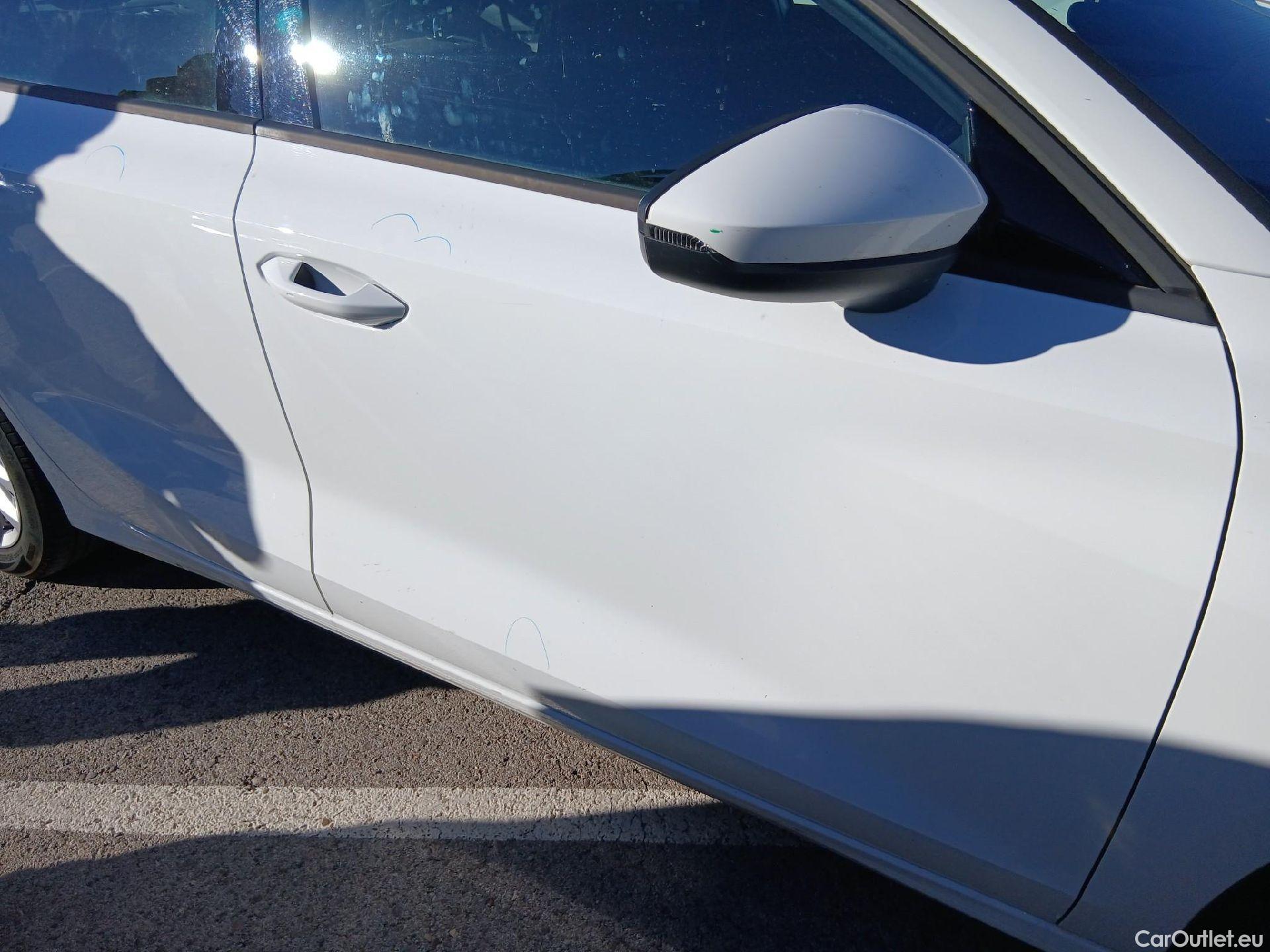  Audi  A3 AUDI  / 2020 / 5P / berlina con portón Sportback 30 TFSI 81kW (110CV) S tronic #36