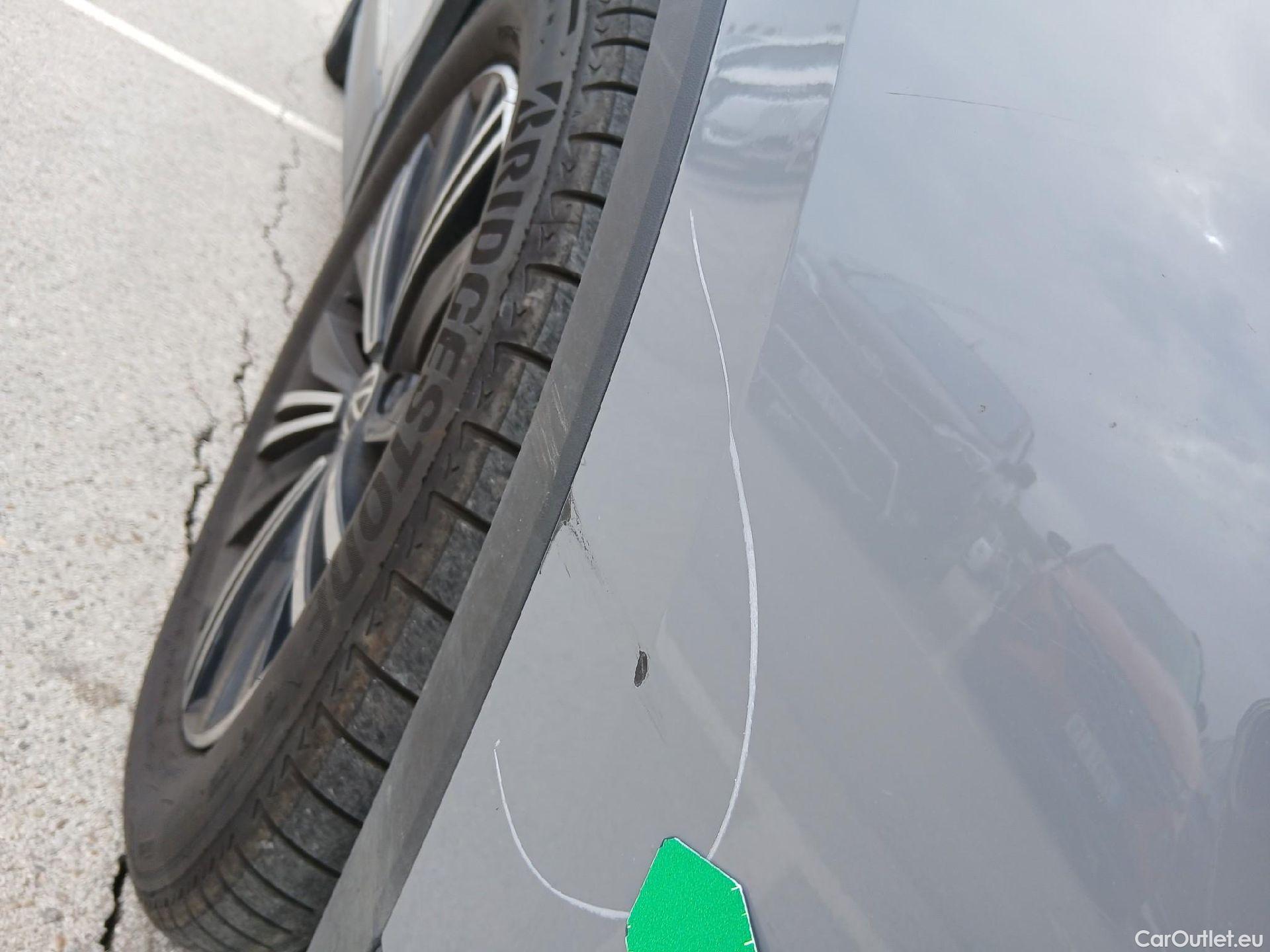  Volkswagen  Tiguan VOLKSWAGEN  / 2020 / 5P / todoterreno Life 2.0 TDI 110kW (150CV) DSG #5