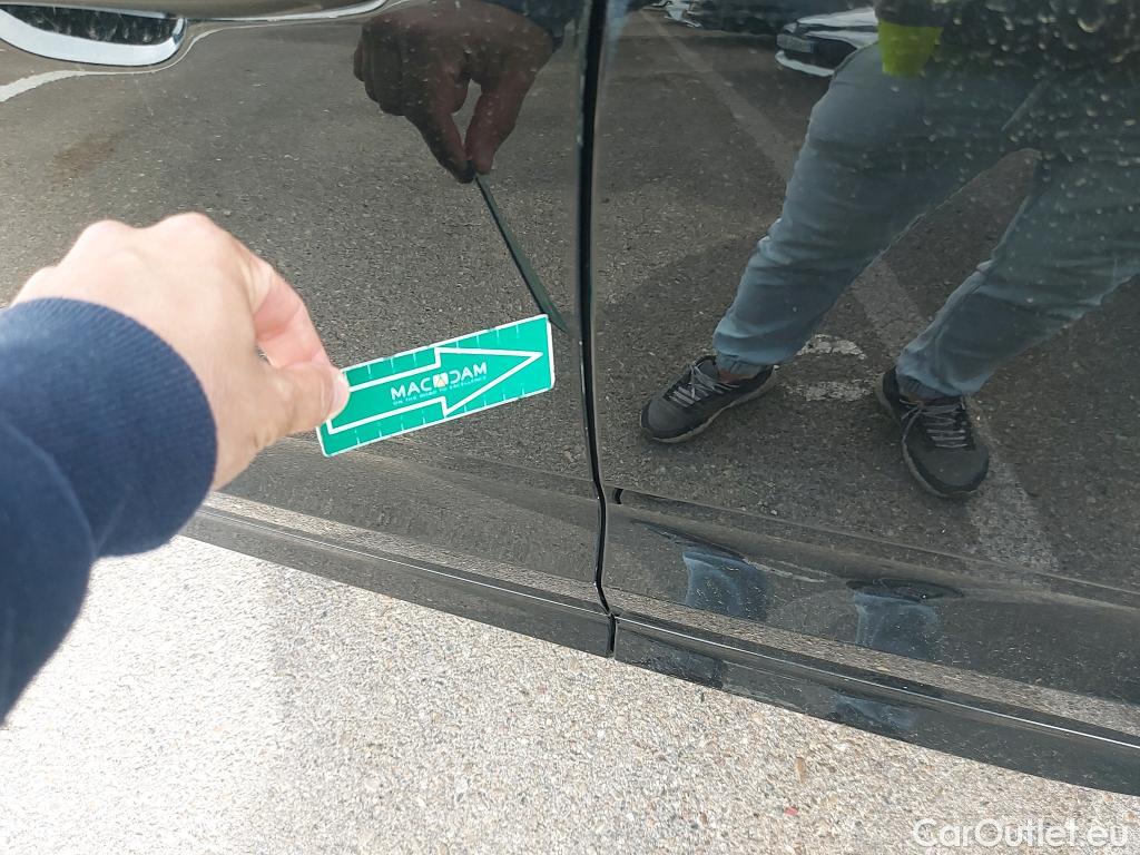  Volvo  XC60 VOLVO  / 2017 / 5P / todoterreno 2.0 B5 D AWD Momentum Auto #7