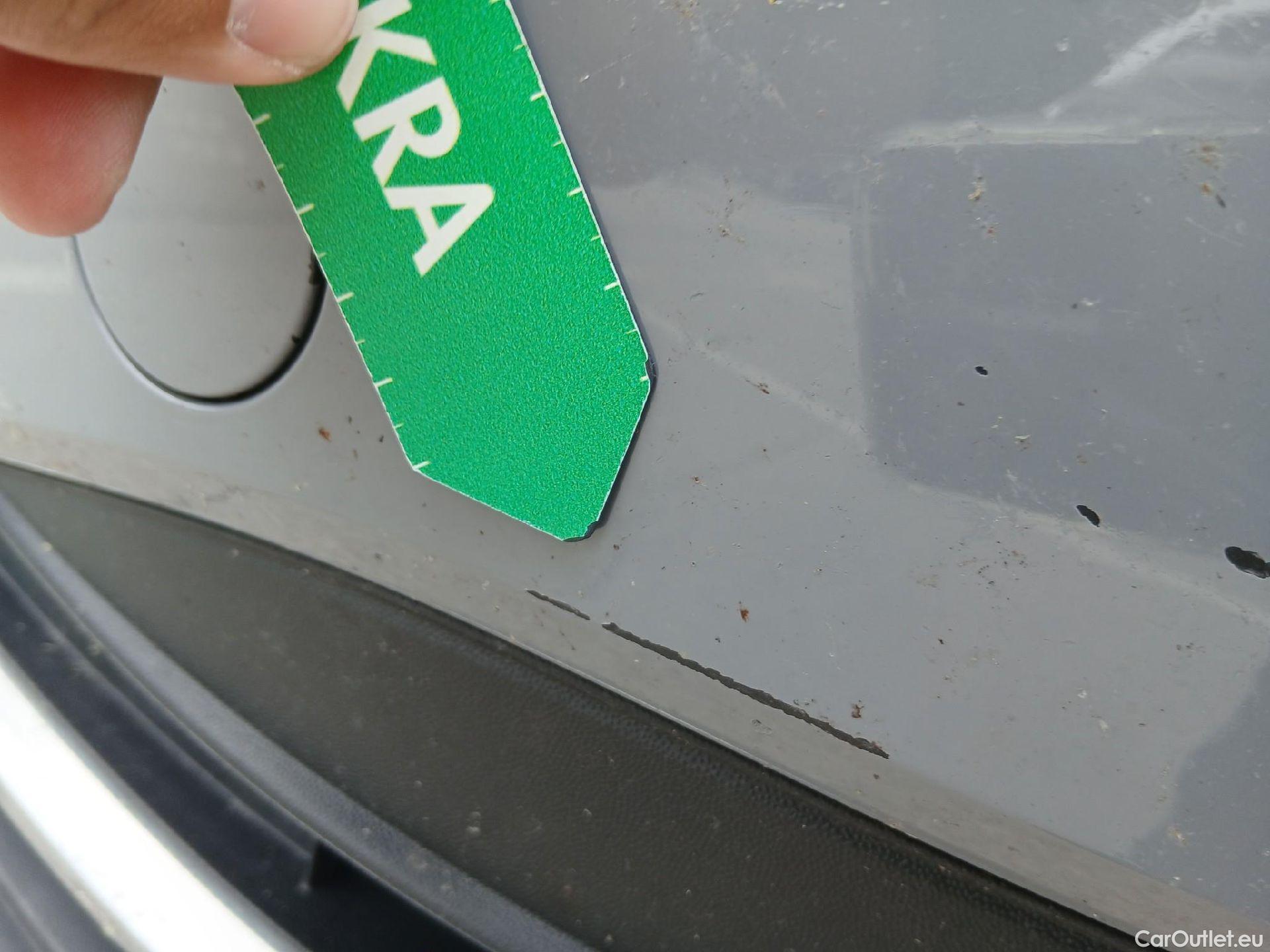  Volkswagen  Tiguan VOLKSWAGEN  / 2020 / 5P / todoterreno Life 2.0 TDI 110kW (150CV) DSG #6