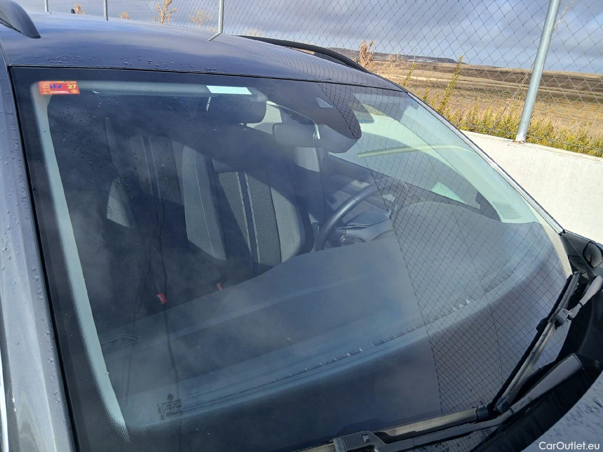  Volkswagen  T-ROC VOLKSWAGEN  / 2017 / 5P / todoterreno Advance 2.0 TDI 110kW (150CV) DSG (AC2) #8