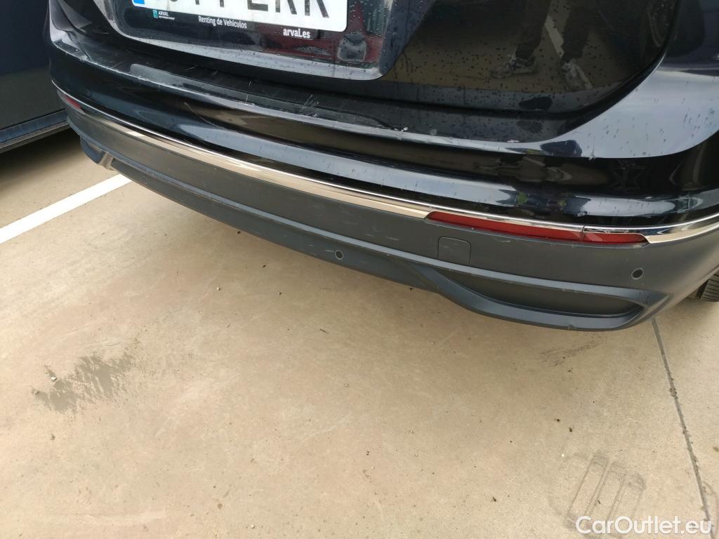  Volkswagen  Tiguan VOLKSWAGEN  / 2020 / 5P / todoterreno Life 2.0 TDI 110kW (150CV) DSG (AC2) #22