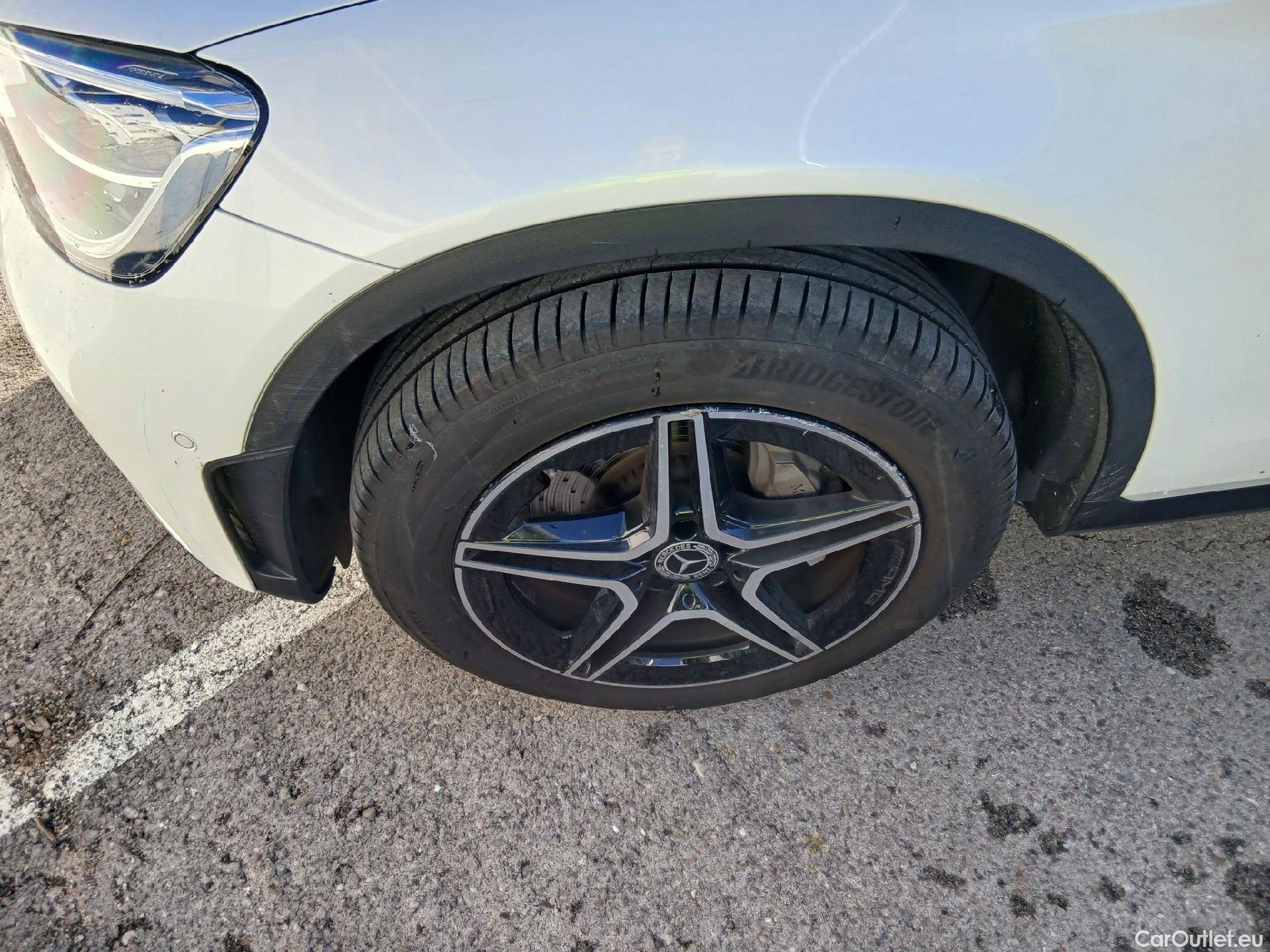  Mercedes  G-Klasee MERCEDES-BENZ GLC Coupé / 2019 / 5P / coupé GLC 300 de 4MATIC #13