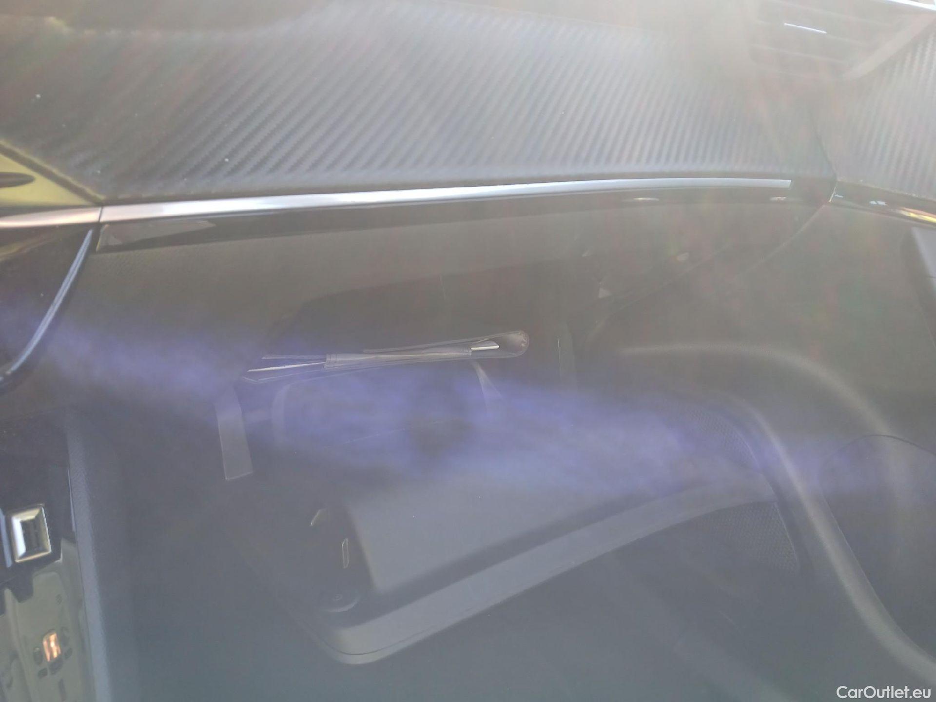  Peugeot  2008 PEUGEOT  / 2019 / 5P / todoterreno Active BlueHDI 81kW (110CV) #1