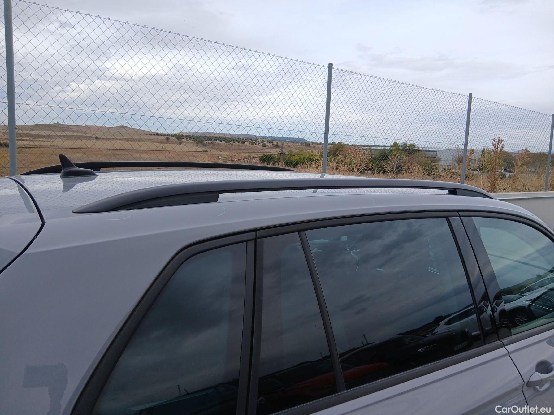  Volkswagen  Tiguan VOLKSWAGEN  / 2020 / 5P / todoterreno Life 2.0 TDI 110kW (150CV) DSG #39