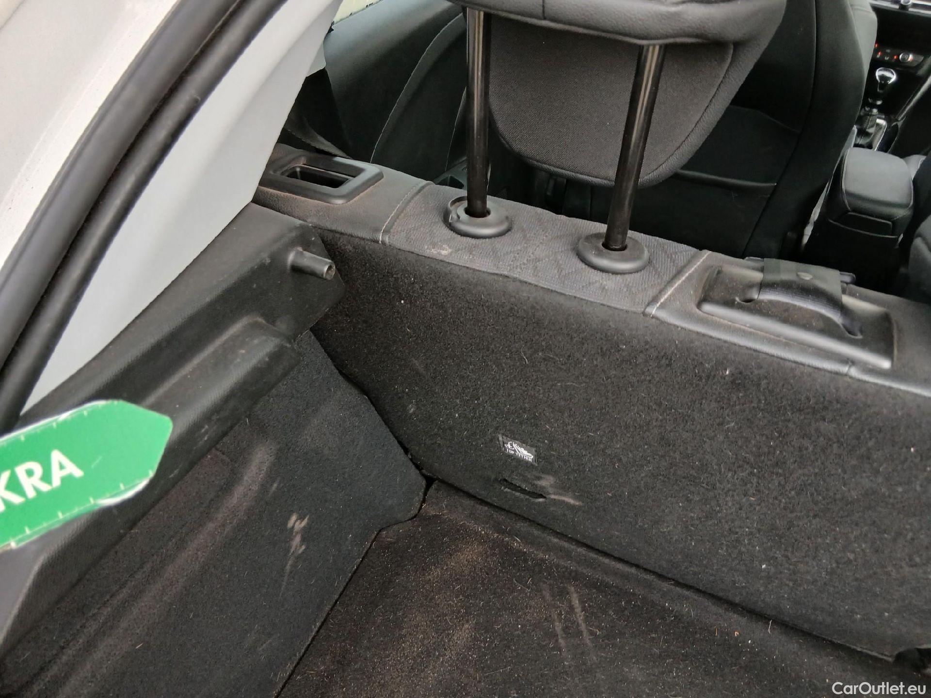  Opel  Corsa OPEL  1.2T XHL 74kW (100CV) Elegance #8