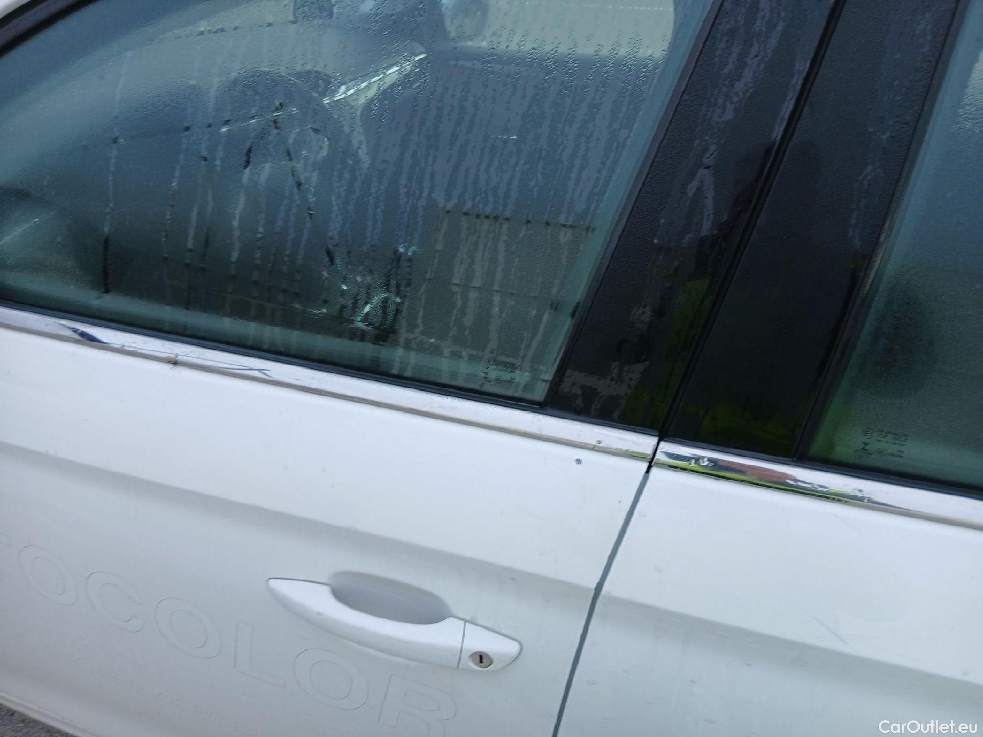  Opel  Corsa OPEL  1.2T XHL 74kW (100CV) Elegance #26