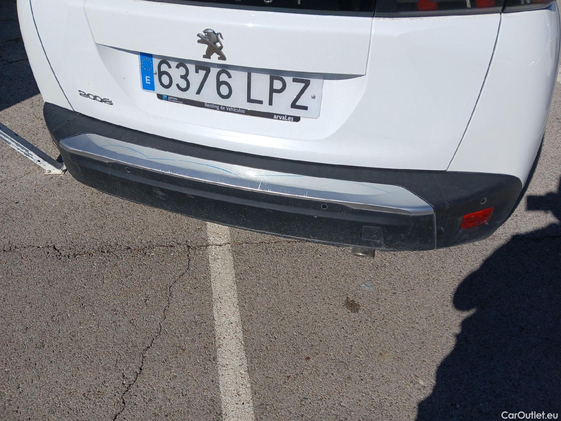  Peugeot  2008 PEUGEOT  / 2019 / 5P / todoterreno Active BlueHDI 81kW (110CV) #20