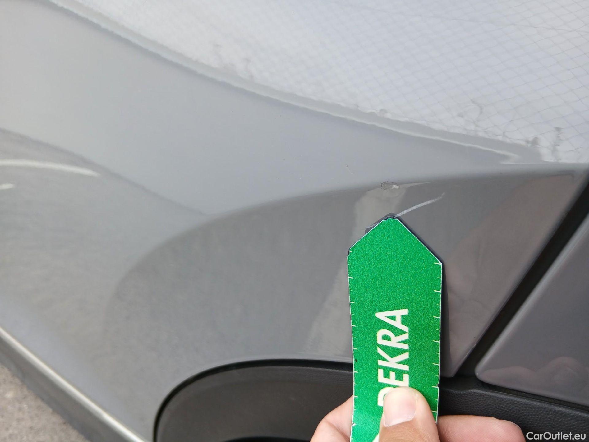  Volkswagen  Tiguan VOLKSWAGEN  / 2020 / 5P / todoterreno Life 2.0 TDI 110kW (150CV) DSG #20