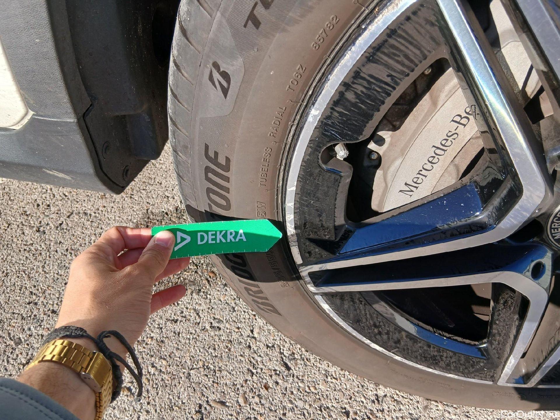  Mercedes  G-Klasee MERCEDES-BENZ GLC Coupé / 2019 / 5P / coupé GLC 300 de 4MATIC #38