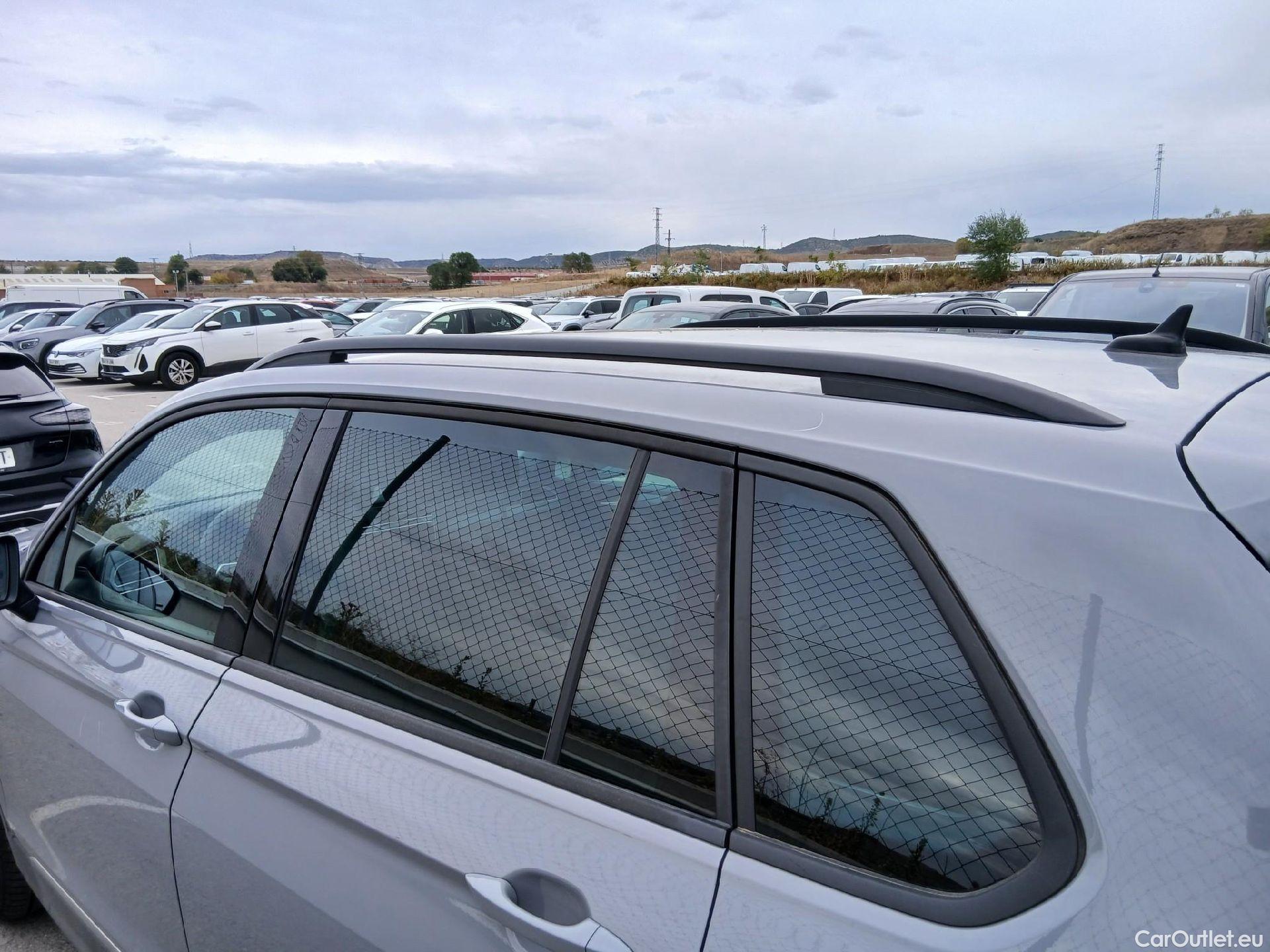  Volkswagen  Tiguan VOLKSWAGEN  / 2020 / 5P / todoterreno Life 2.0 TDI 110kW (150CV) DSG #26