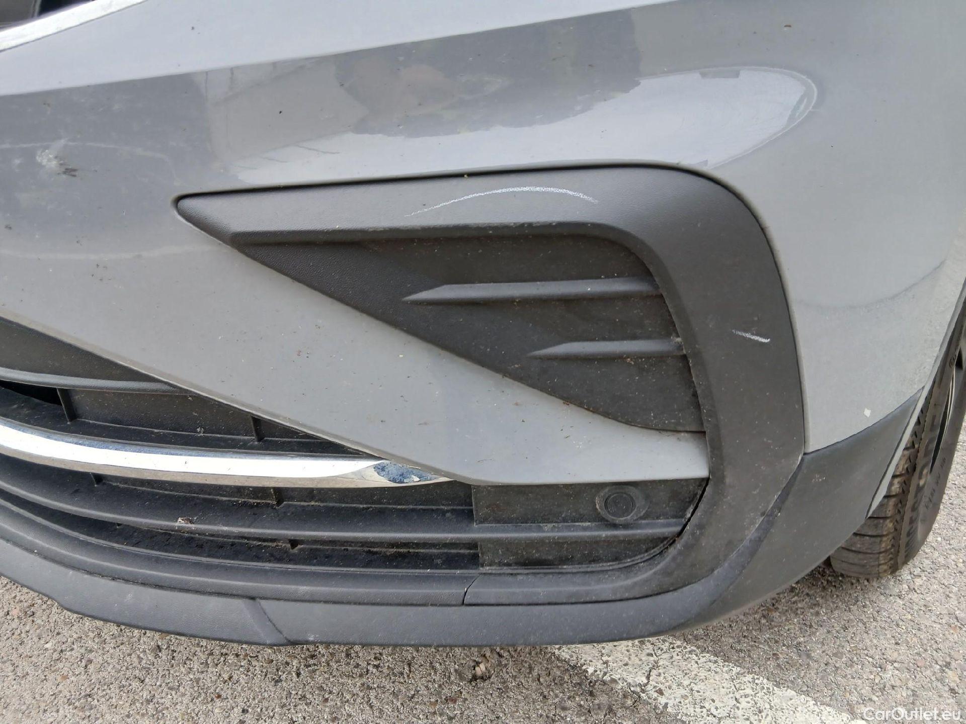  Volkswagen  Tiguan VOLKSWAGEN  / 2020 / 5P / todoterreno Life 2.0 TDI 110kW (150CV) DSG #12